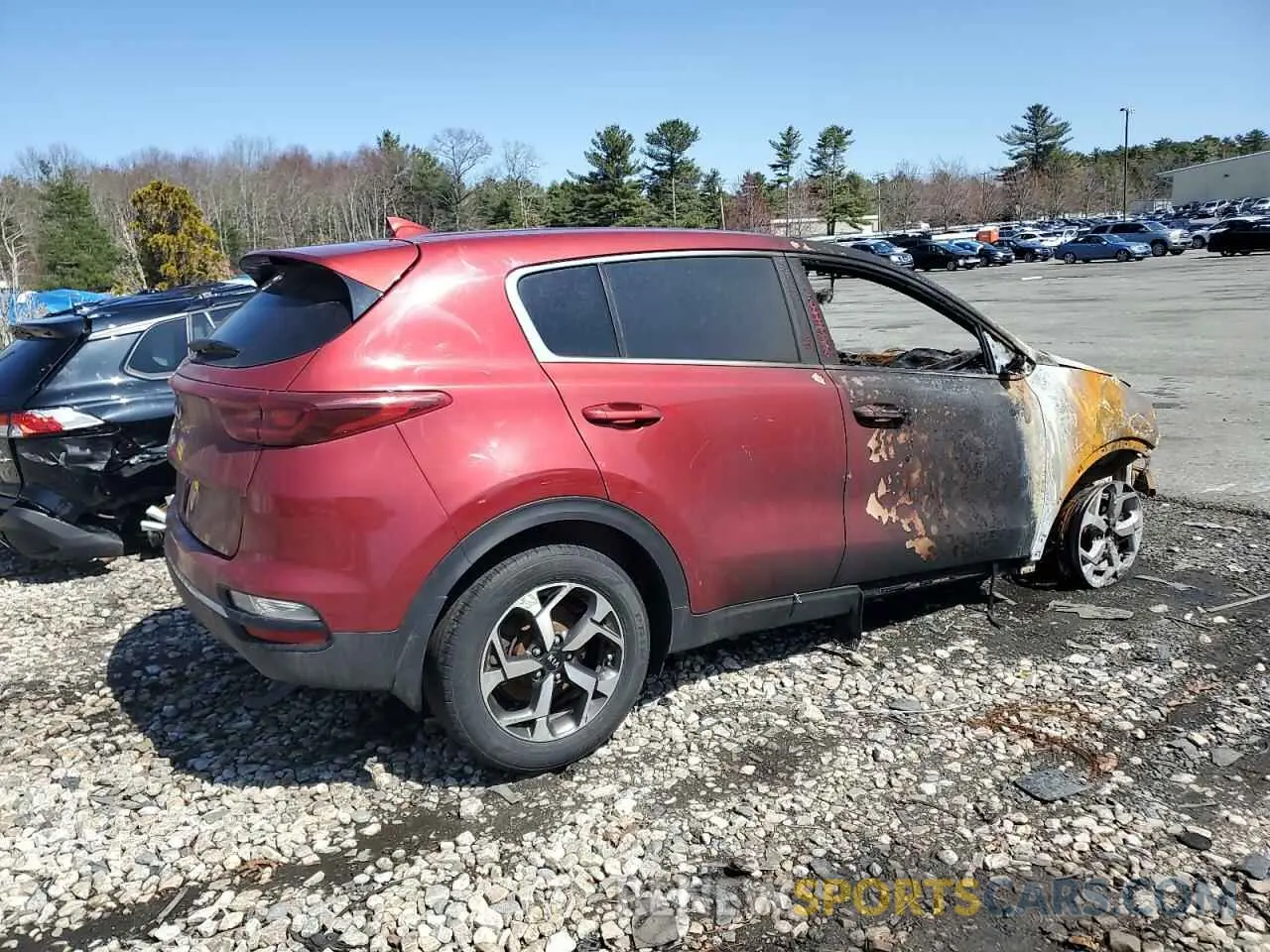 3 Photograph of a damaged car KNDPMCAC8L7729212 KIA SPORTAGE 2020
