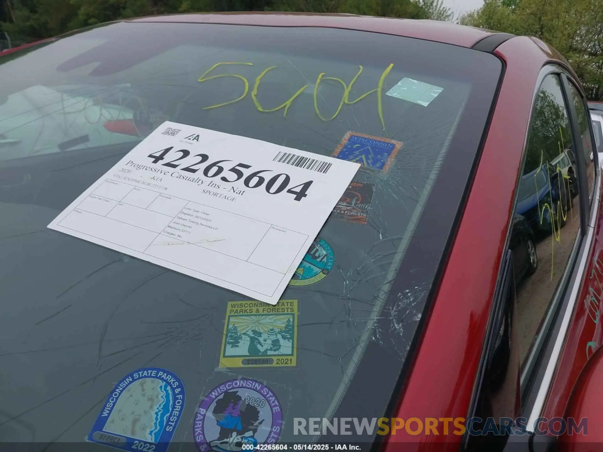 17 Photograph of a damaged car KNDPMCAC8L7753378 KIA SPORTAGE 2020
