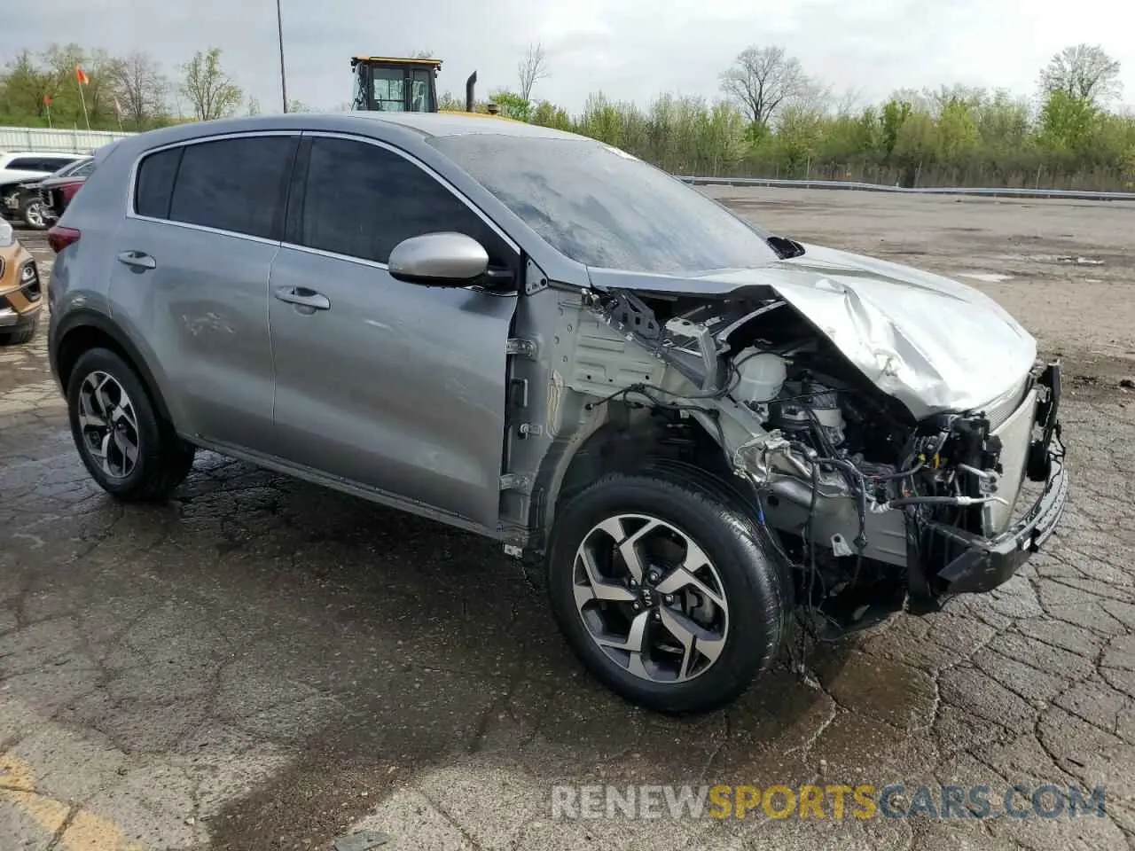 4 Photograph of a damaged car KNDPMCAC8L7797493 KIA SPORTAGE 2020