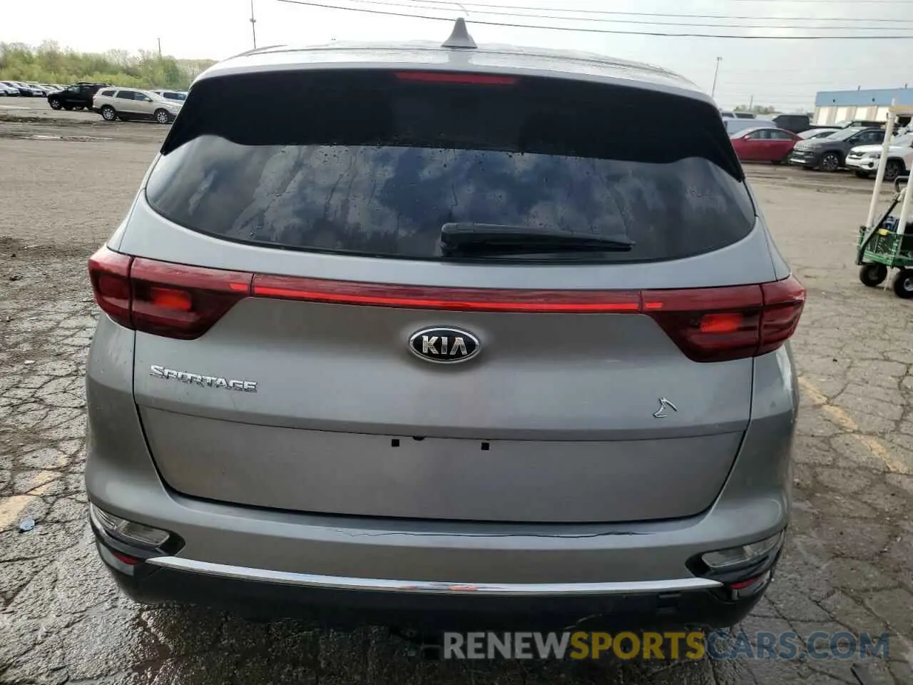 6 Photograph of a damaged car KNDPMCAC8L7797493 KIA SPORTAGE 2020