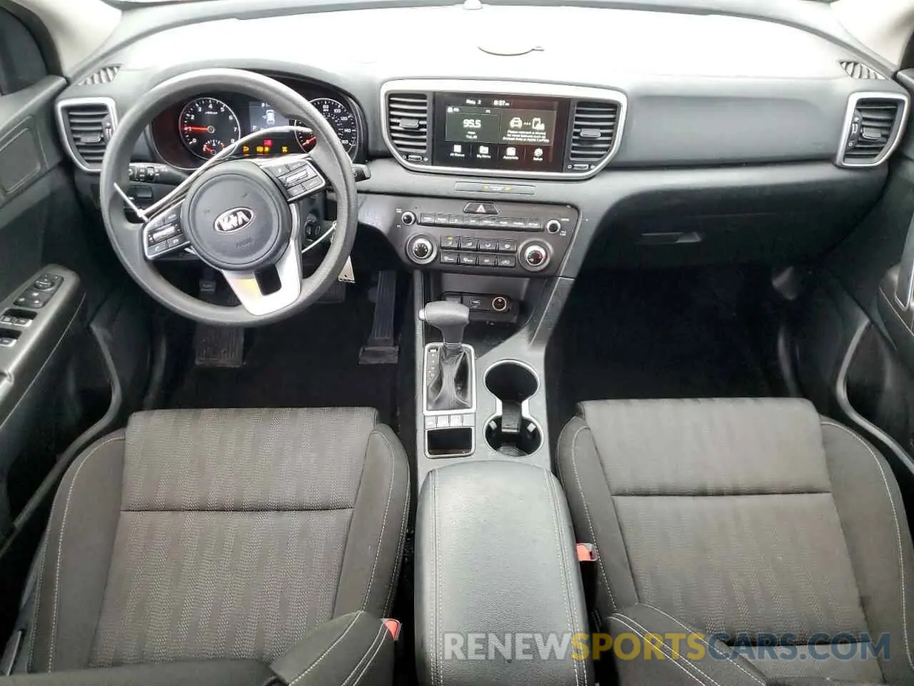 8 Photograph of a damaged car KNDPMCAC8L7797493 KIA SPORTAGE 2020