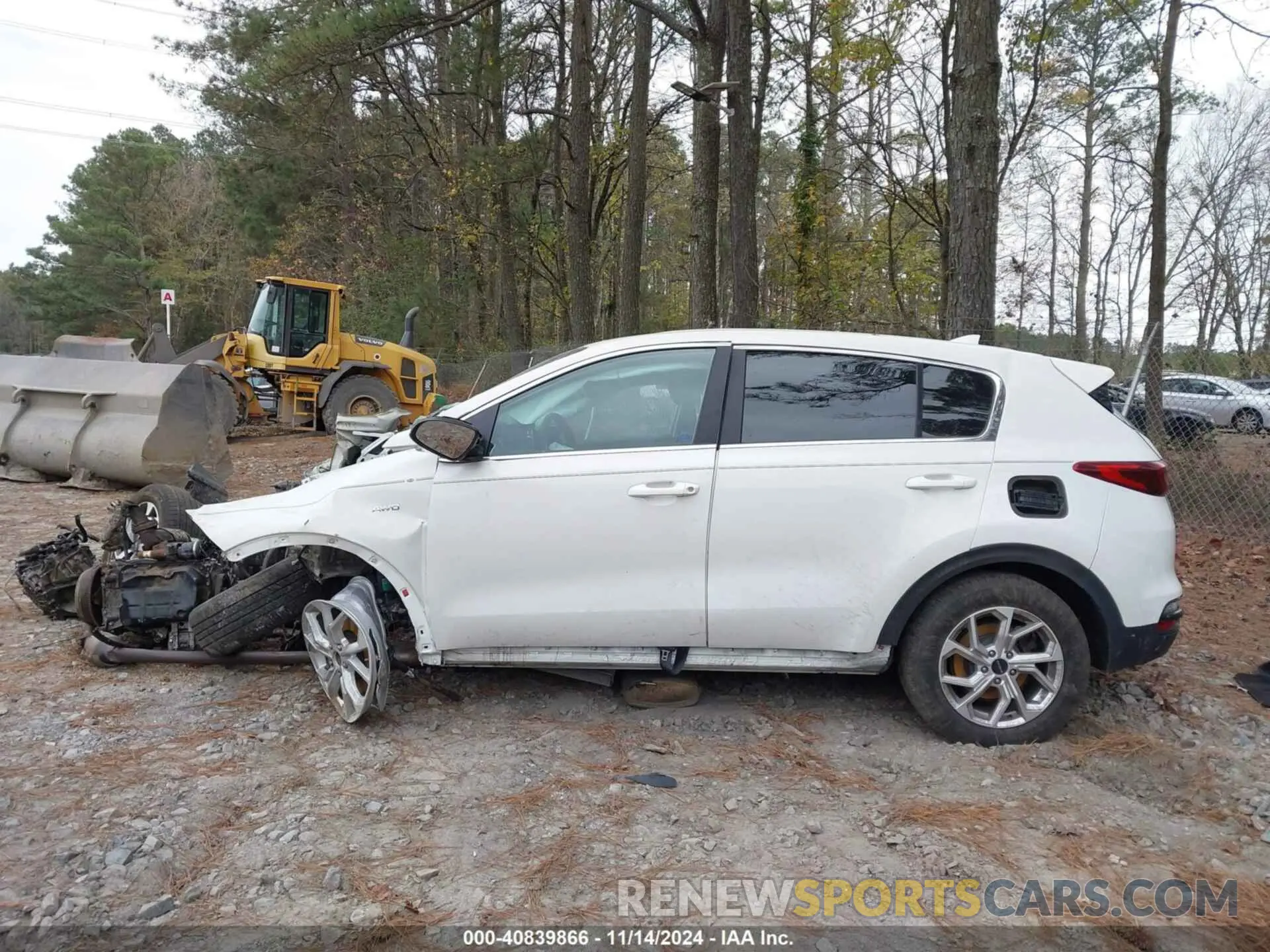 15 Photograph of a damaged car KNDPMCAC8L7811201 KIA SPORTAGE 2020