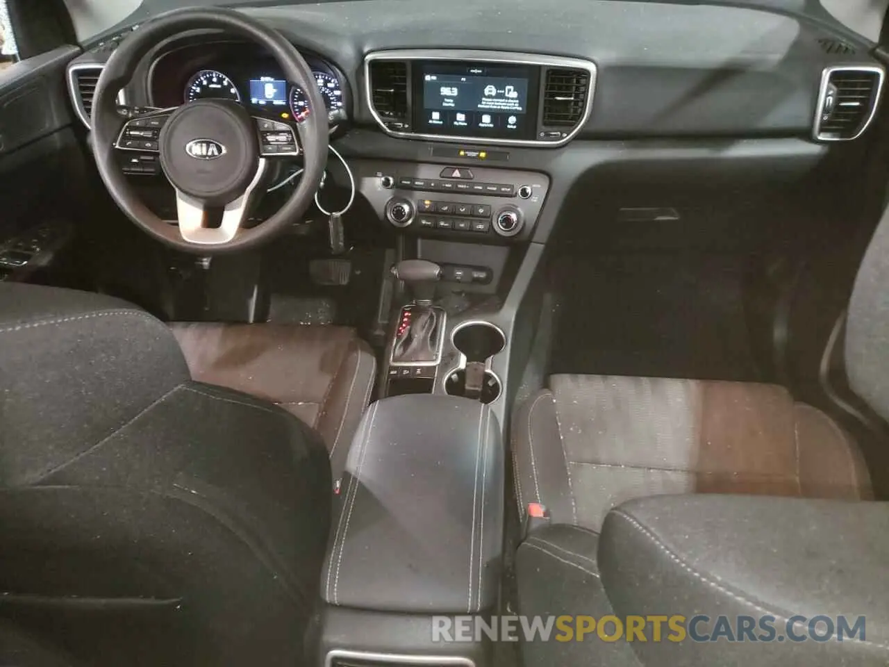 8 Photograph of a damaged car KNDPMCAC9L7637719 KIA SPORTAGE 2020