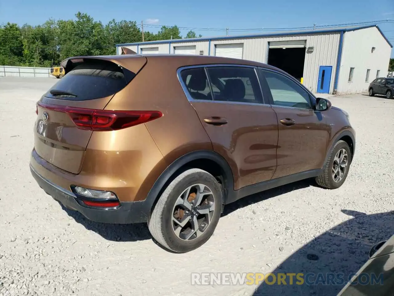 3 Photograph of a damaged car KNDPMCAC9L7640247 KIA SPORTAGE 2020