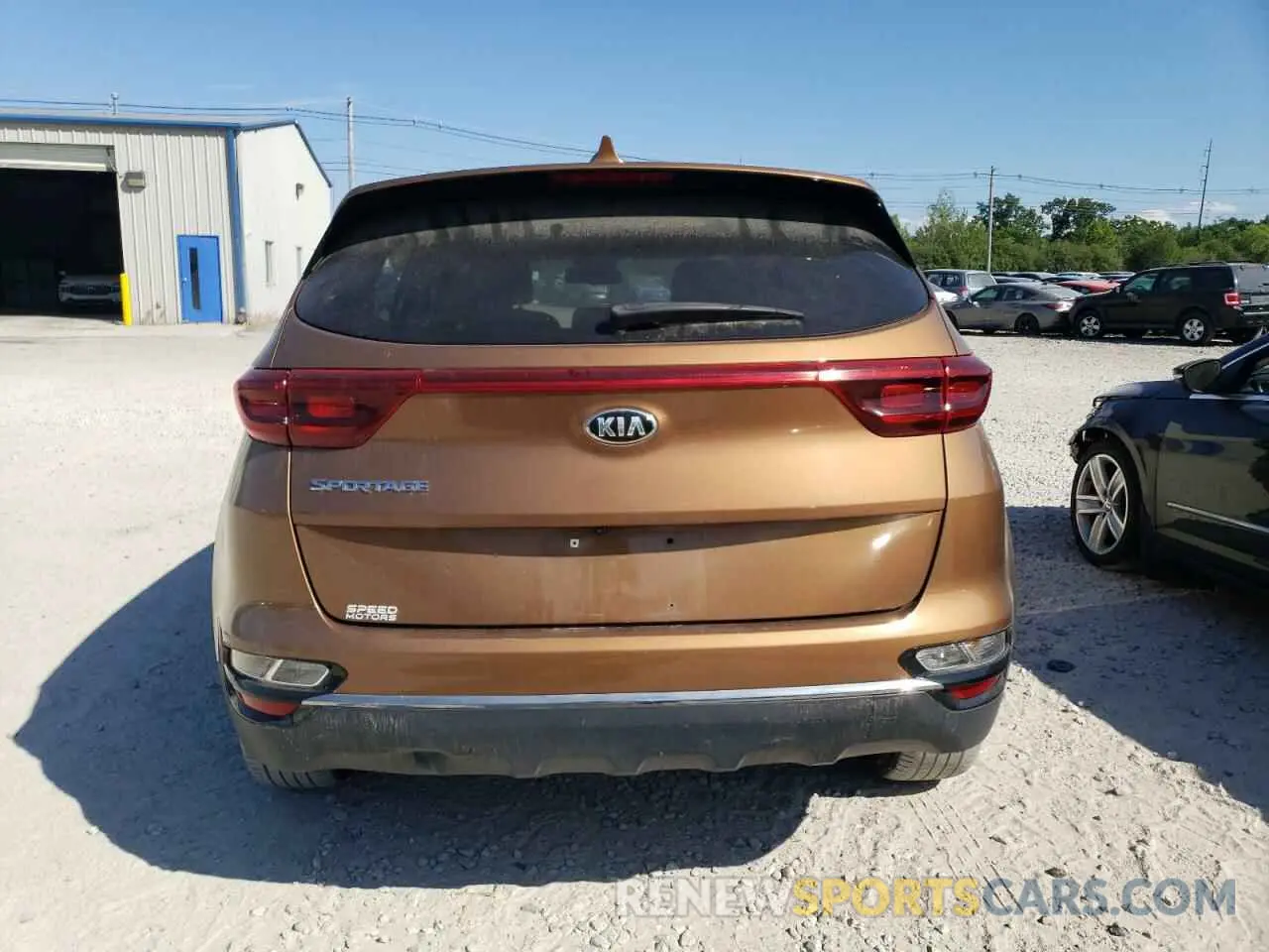 6 Photograph of a damaged car KNDPMCAC9L7640247 KIA SPORTAGE 2020