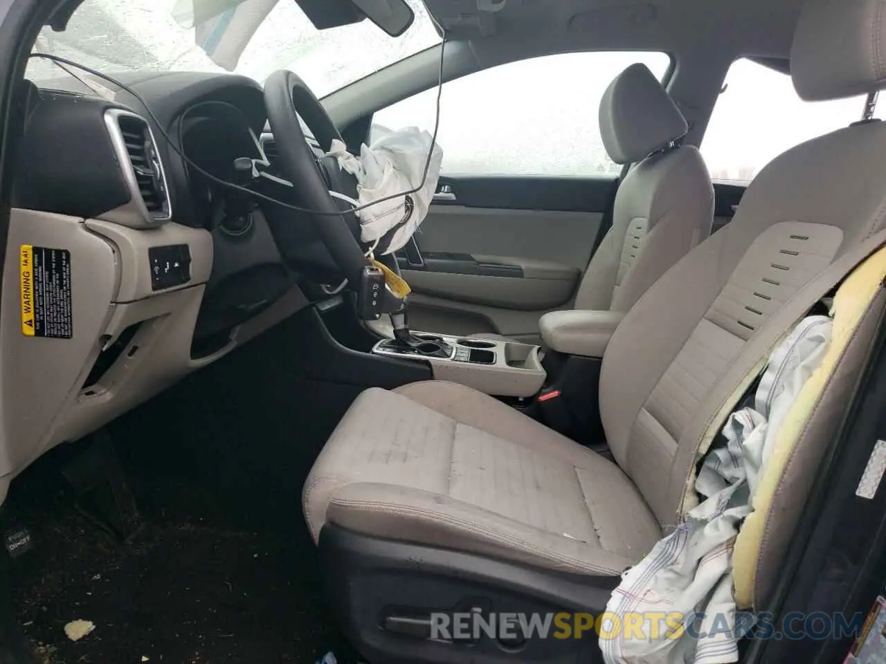 7 Photograph of a damaged car KNDPMCAC9L7646100 KIA SPORTAGE 2020