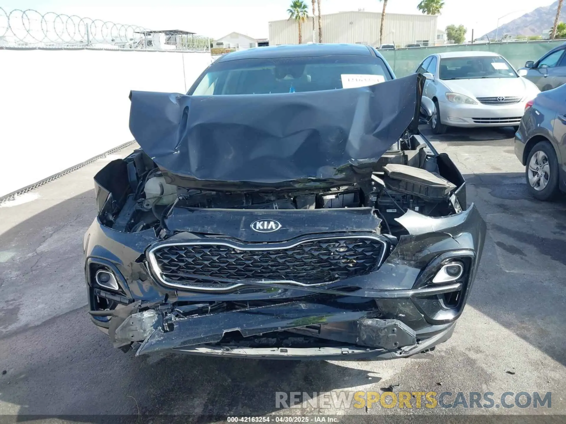 13 Photograph of a damaged car KNDPMCAC9L7747542 KIA SPORTAGE 2020