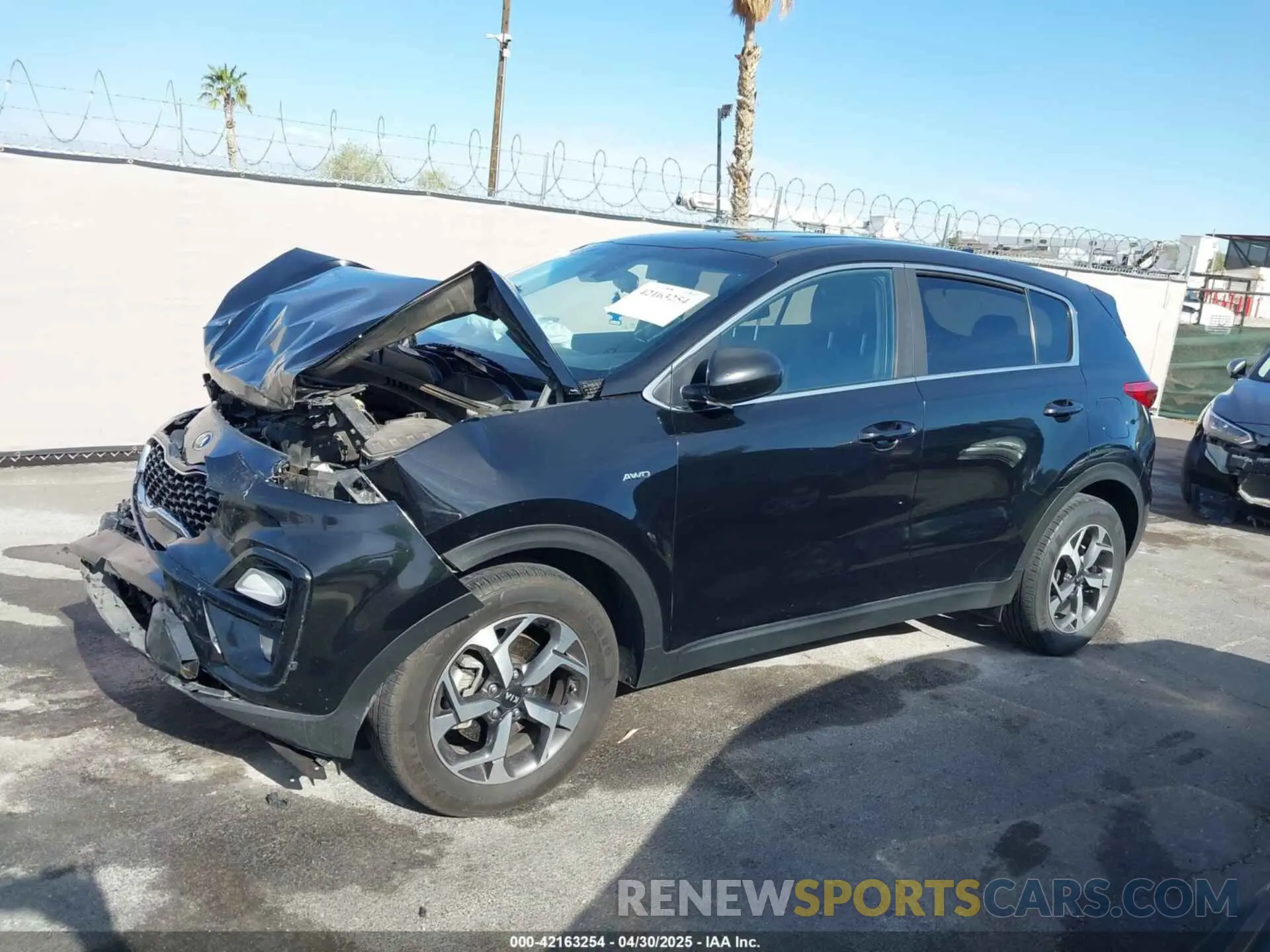 15 Photograph of a damaged car KNDPMCAC9L7747542 KIA SPORTAGE 2020