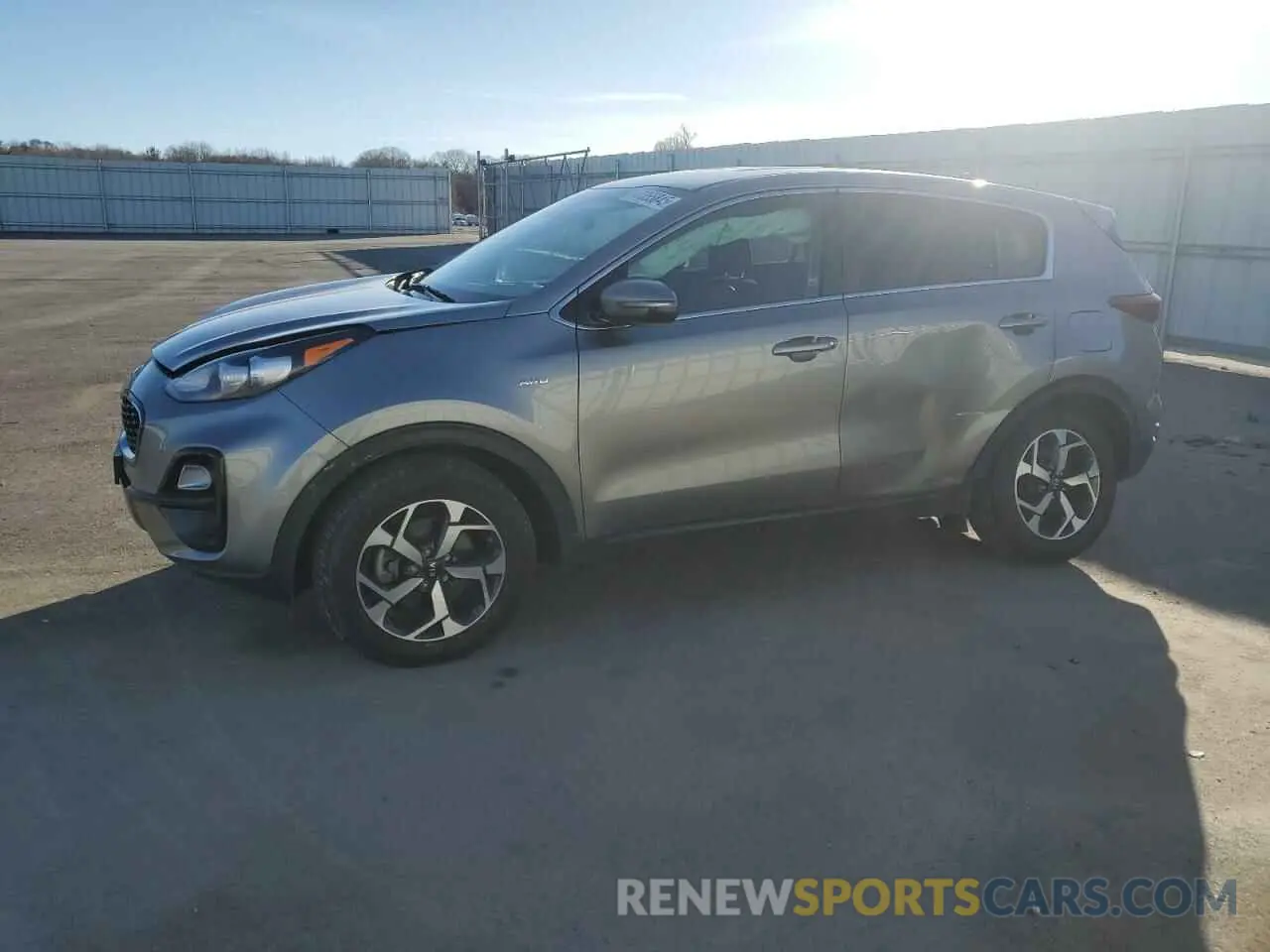 1 Photograph of a damaged car KNDPMCAC9L7806296 KIA SPORTAGE 2020