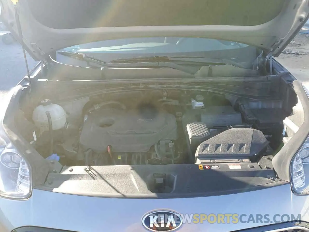 12 Photograph of a damaged car KNDPMCAC9L7806296 KIA SPORTAGE 2020