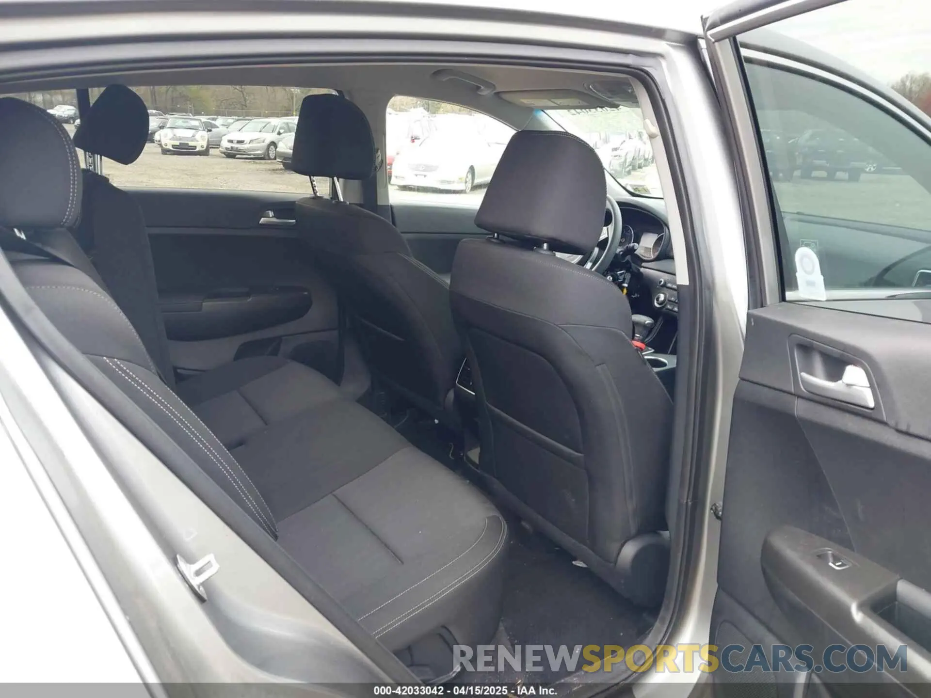 8 Photograph of a damaged car KNDPMCACXL7781585 KIA SPORTAGE 2020