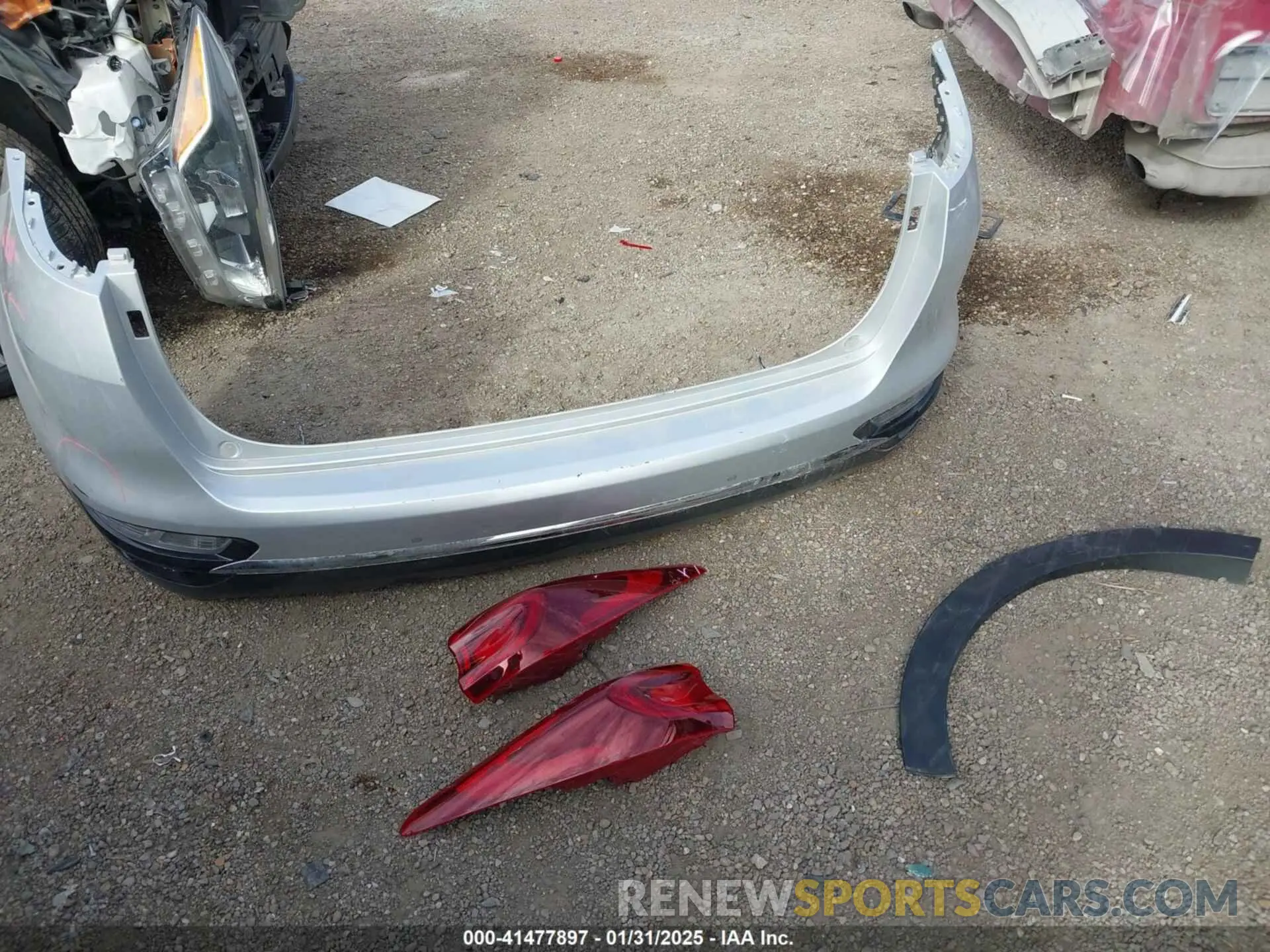 12 Photograph of a damaged car KNDPN3AC2L7794022 KIA SPORTAGE 2020