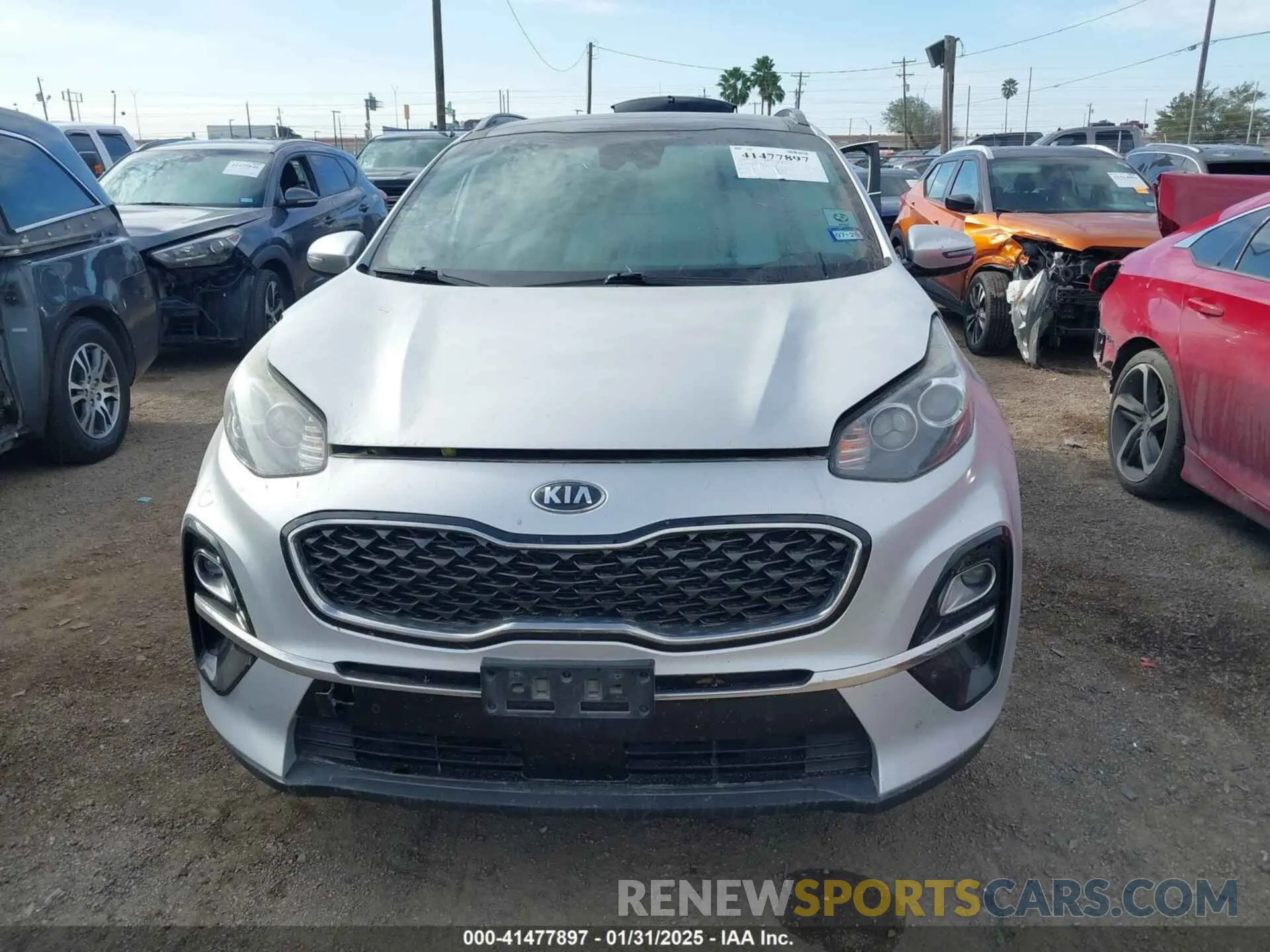 13 Photograph of a damaged car KNDPN3AC2L7794022 KIA SPORTAGE 2020