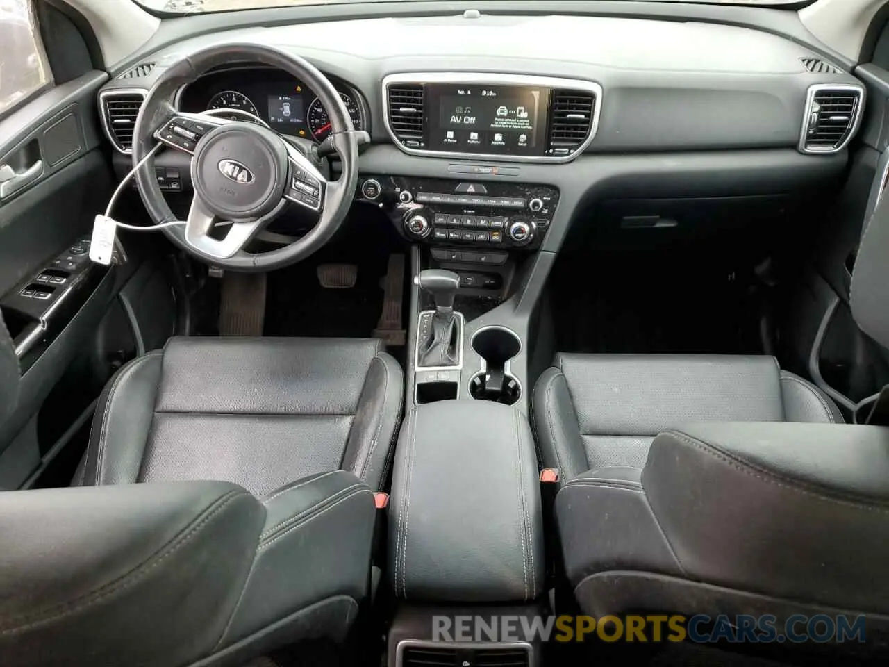 8 Photograph of a damaged car KNDPN3AC3L7718390 KIA SPORTAGE 2020