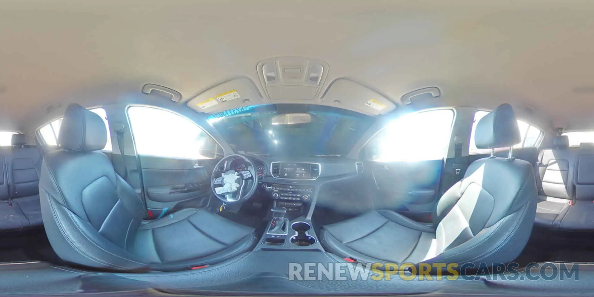 16 Photograph of a damaged car KNDPN3AC3L7779996 KIA SPORTAGE 2020