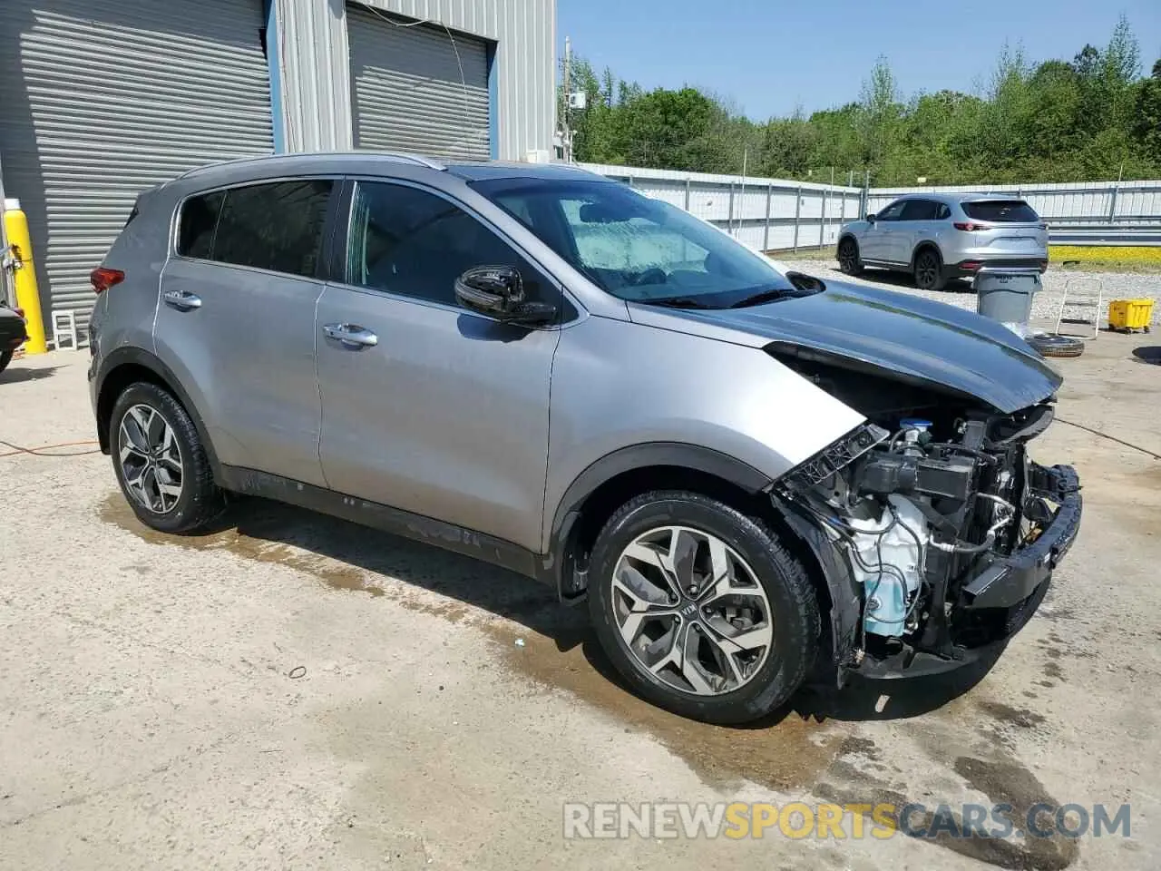 4 Photograph of a damaged car KNDPN3AC3L7779996 KIA SPORTAGE 2020