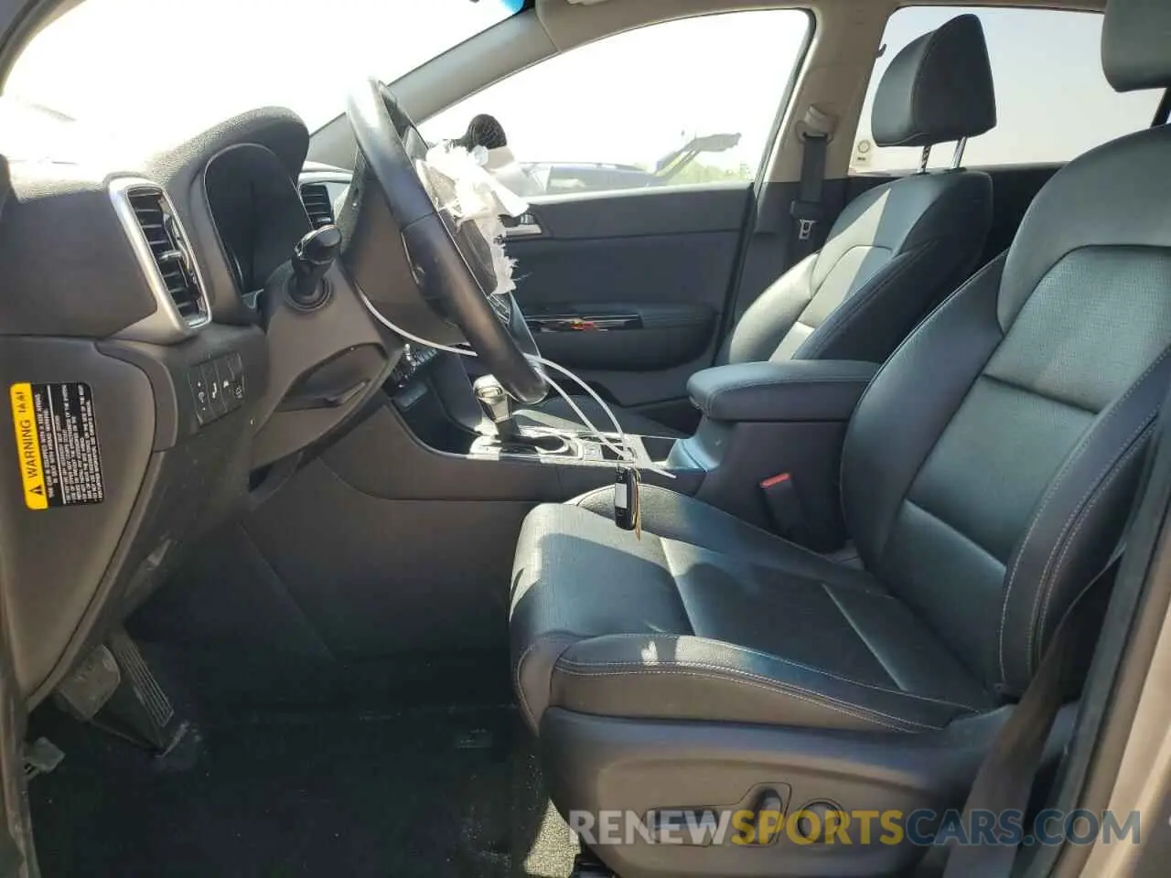 7 Photograph of a damaged car KNDPN3AC3L7779996 KIA SPORTAGE 2020