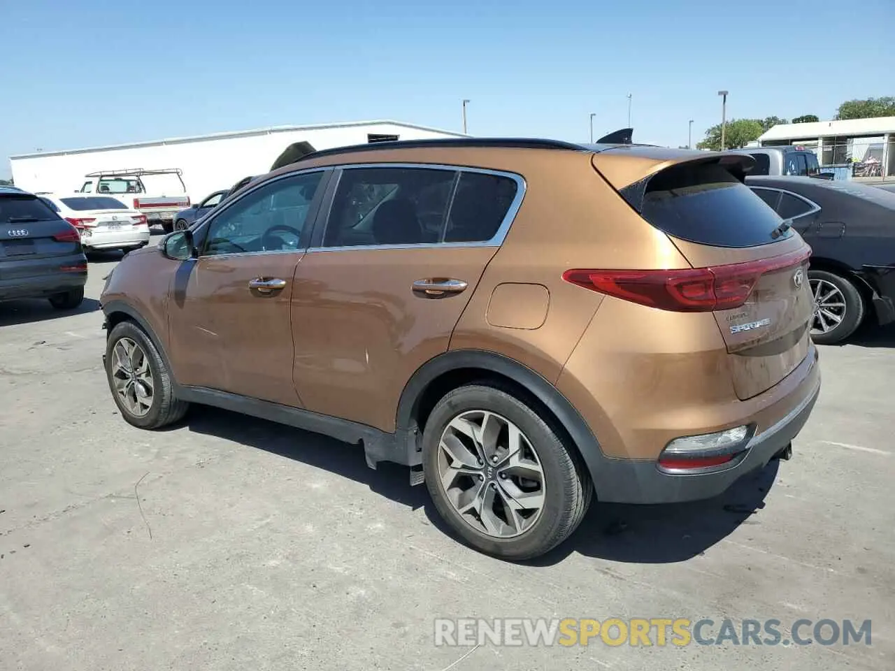 2 Photograph of a damaged car KNDPN3AC4L7641853 KIA SPORTAGE 2020