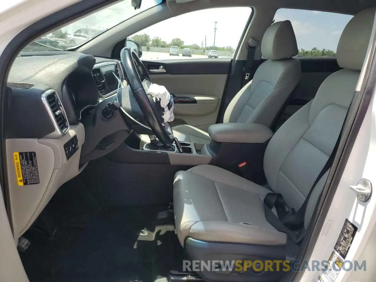 7 Photograph of a damaged car KNDPN3AC4L7676909 KIA SPORTAGE 2020