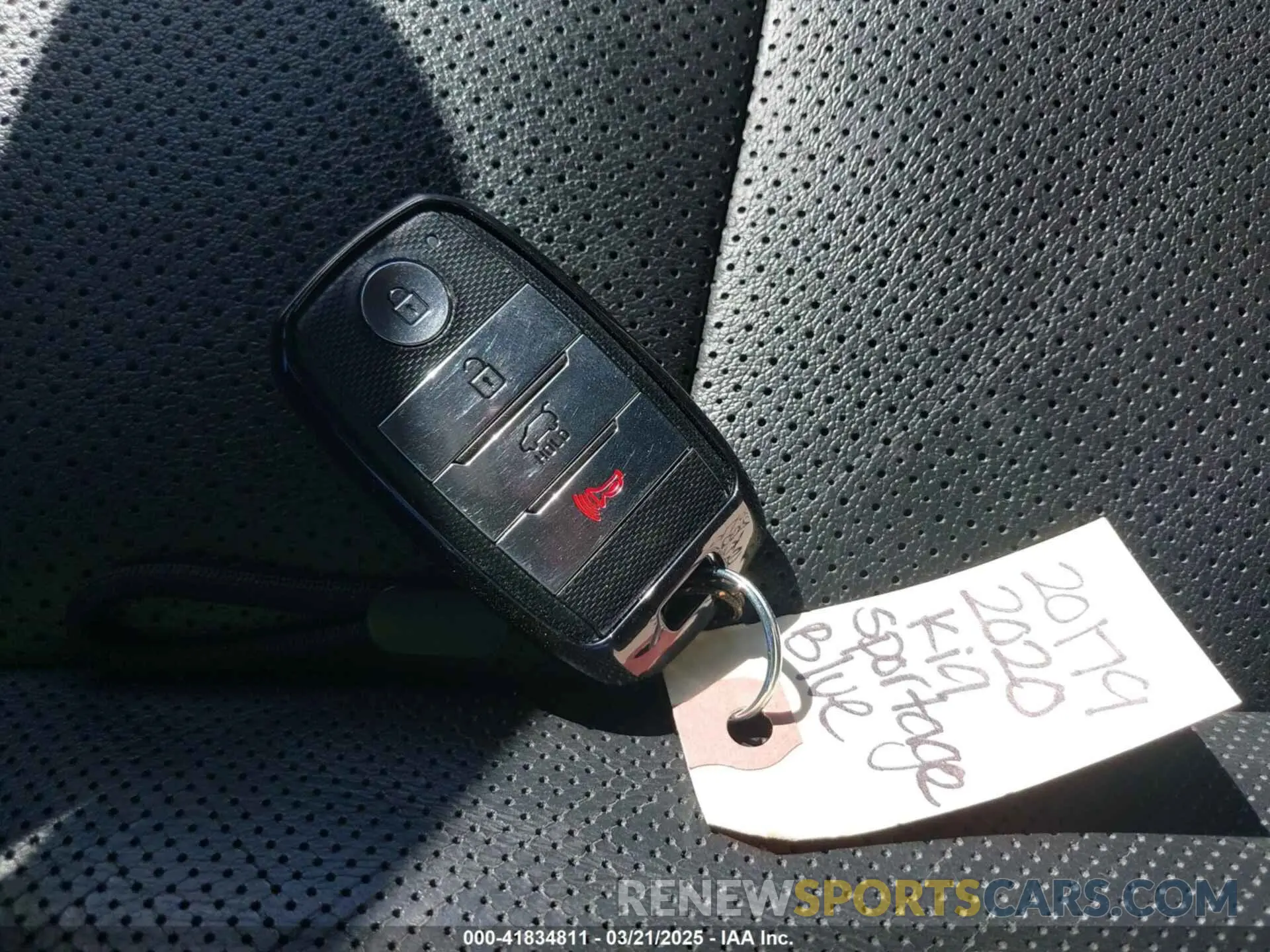 11 Photograph of a damaged car KNDPN3AC6L7691668 KIA SPORTAGE 2020
