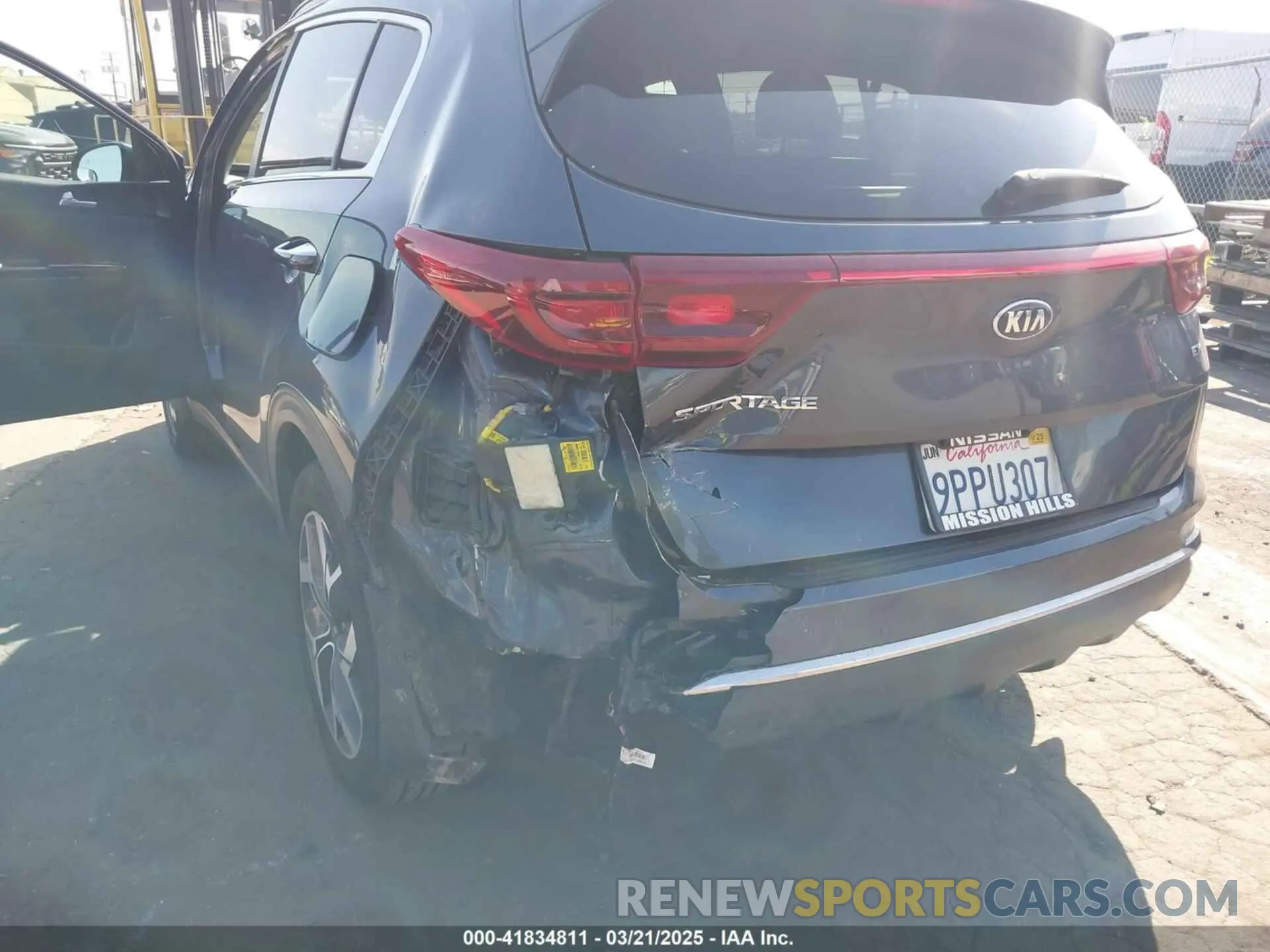 6 Photograph of a damaged car KNDPN3AC6L7691668 KIA SPORTAGE 2020