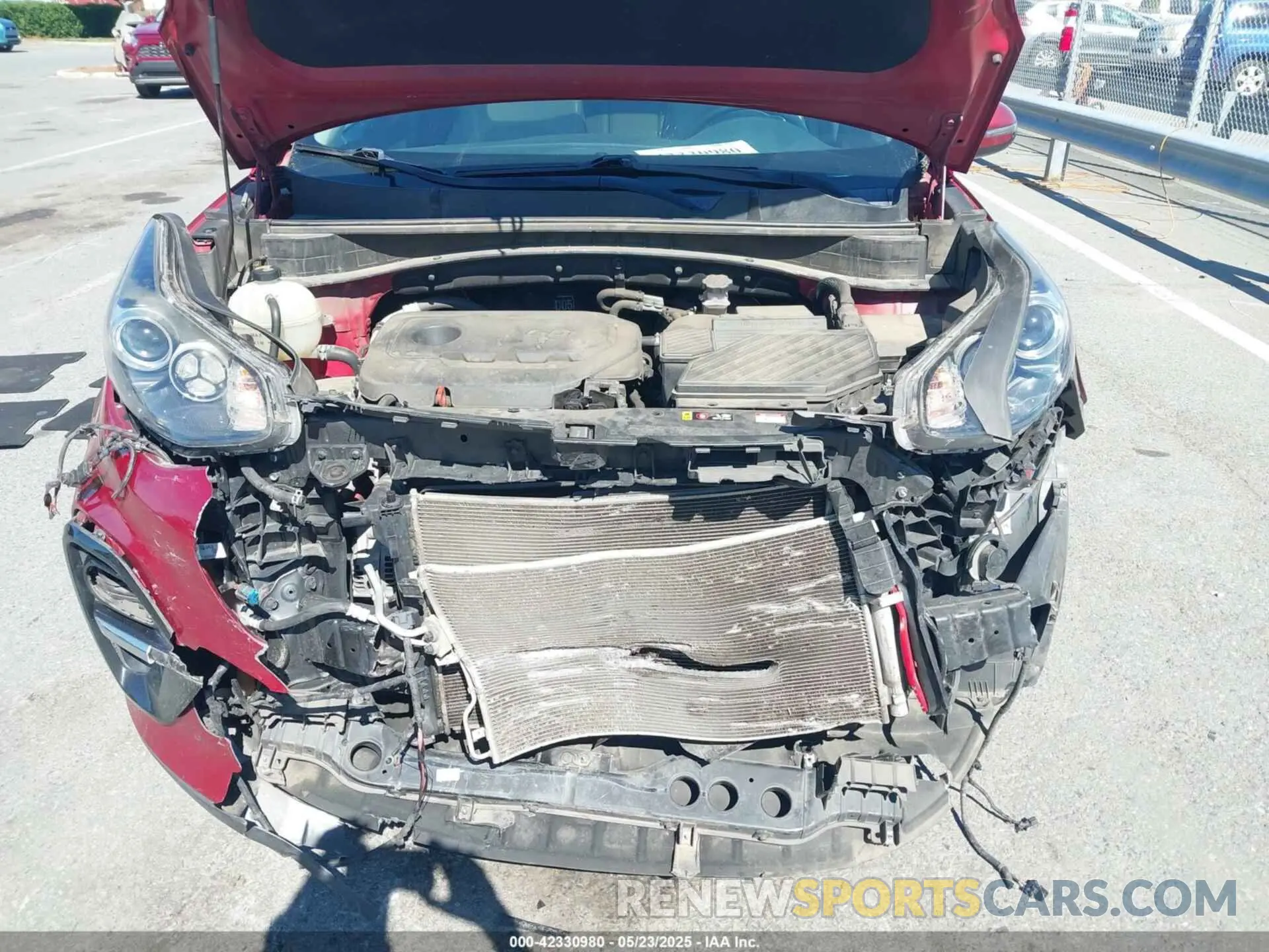 10 Photograph of a damaged car KNDPN3AC7L7695034 KIA SPORTAGE 2020
