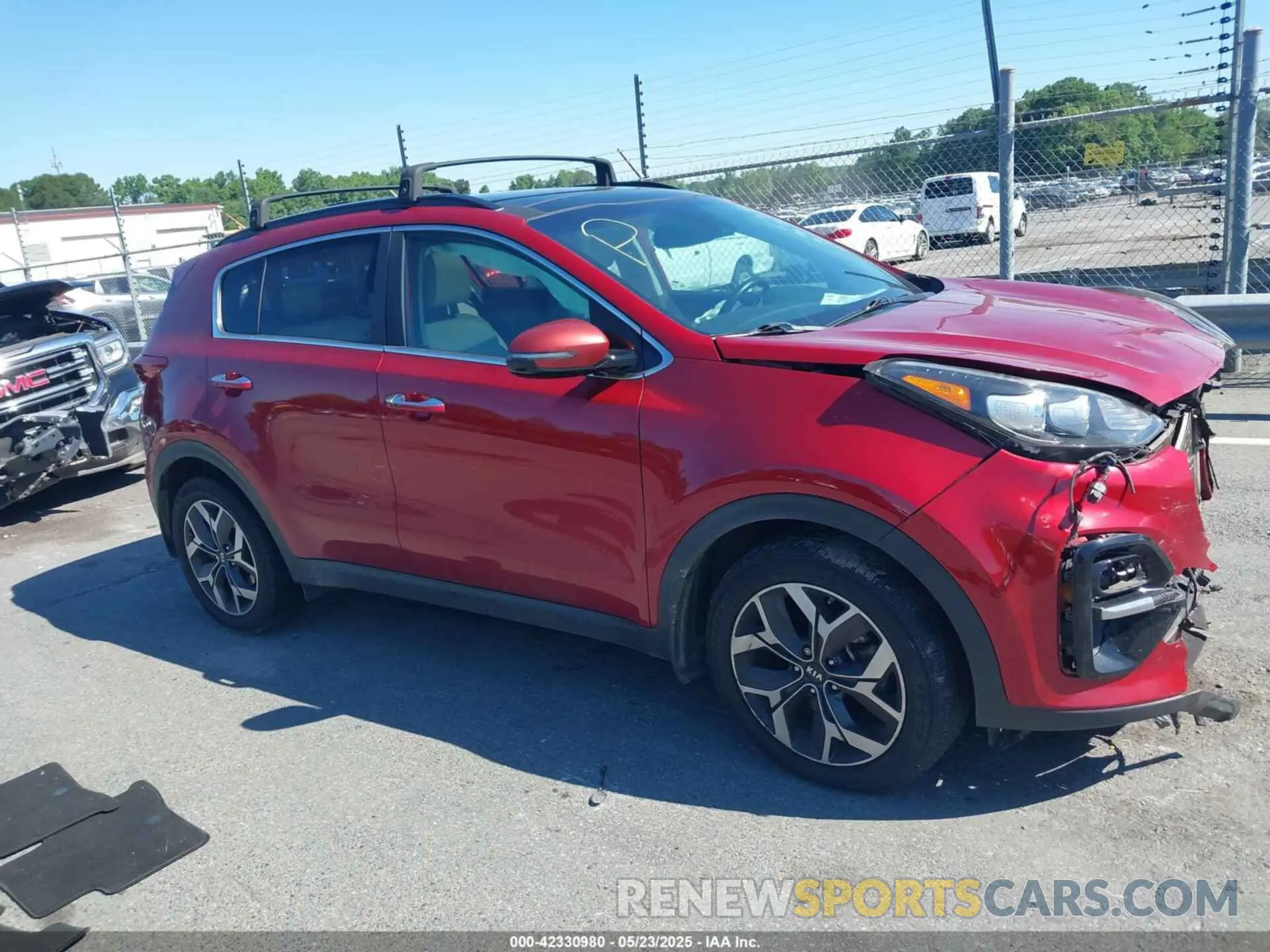 12 Photograph of a damaged car KNDPN3AC7L7695034 KIA SPORTAGE 2020
