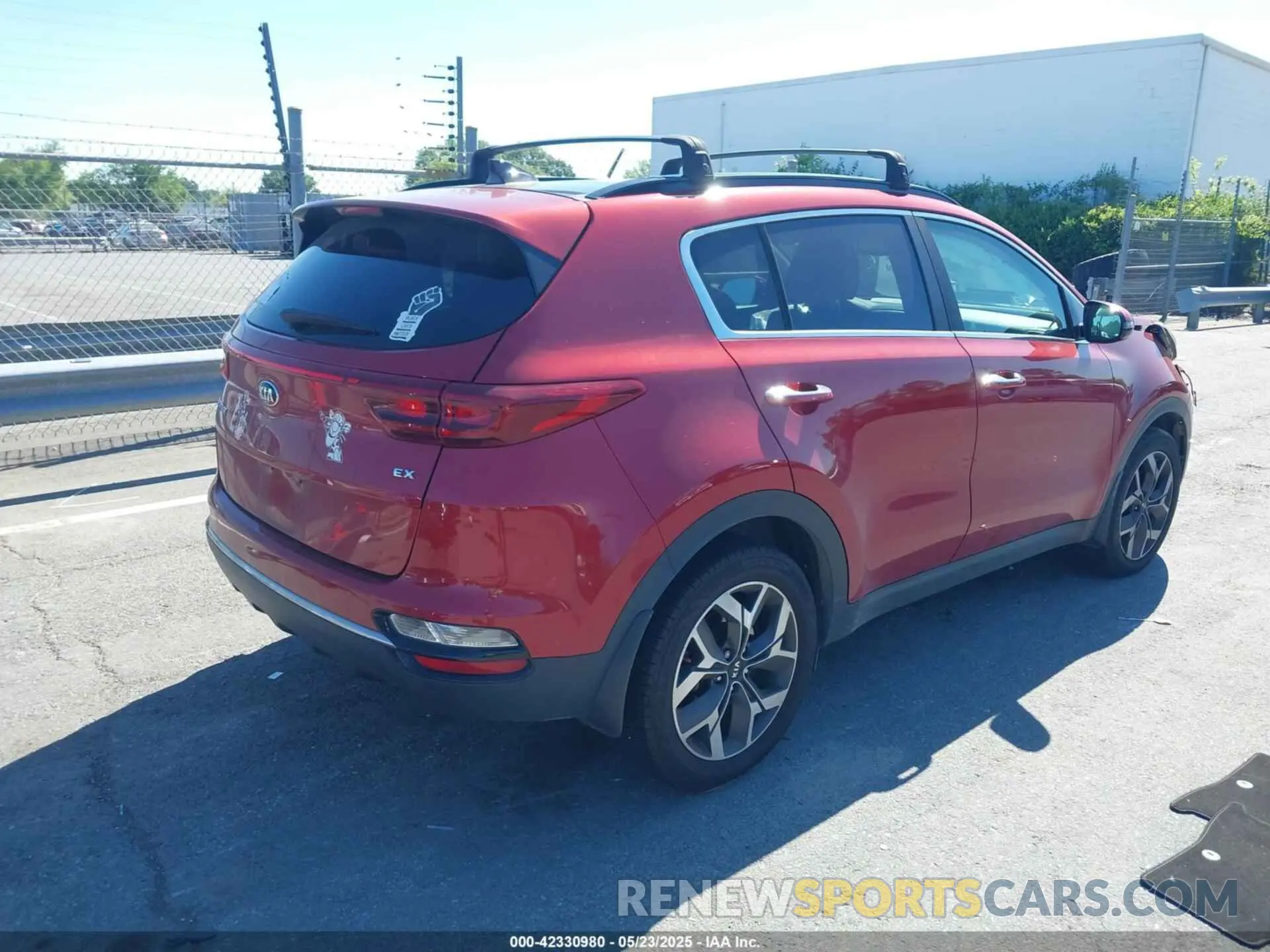 4 Photograph of a damaged car KNDPN3AC7L7695034 KIA SPORTAGE 2020
