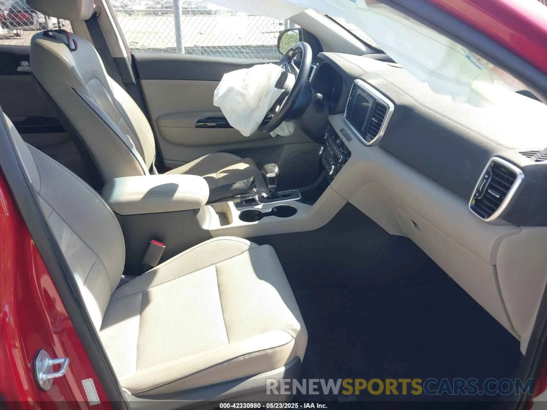 5 Photograph of a damaged car KNDPN3AC7L7695034 KIA SPORTAGE 2020