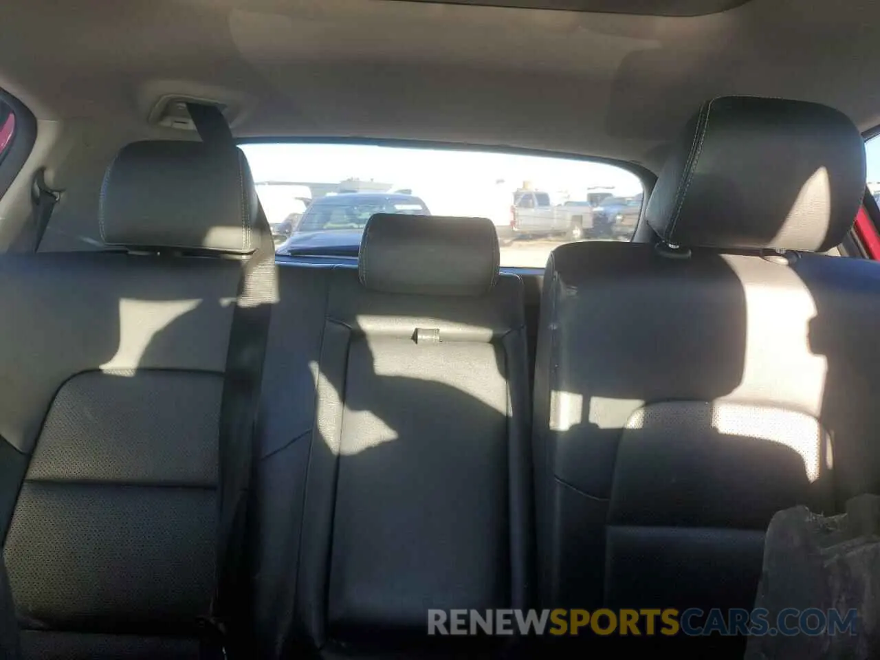 10 Photograph of a damaged car KNDPN3AC8L7786281 KIA SPORTAGE 2020