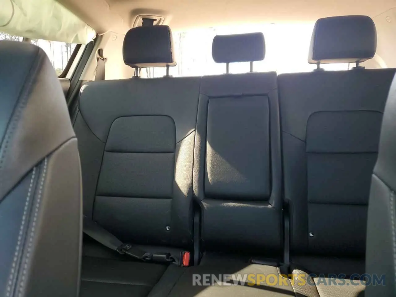 10 Photograph of a damaged car KNDPN3AC9L7822575 KIA SPORTAGE 2020