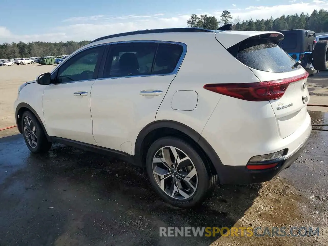 2 Photograph of a damaged car KNDPN3AC9L7822575 KIA SPORTAGE 2020