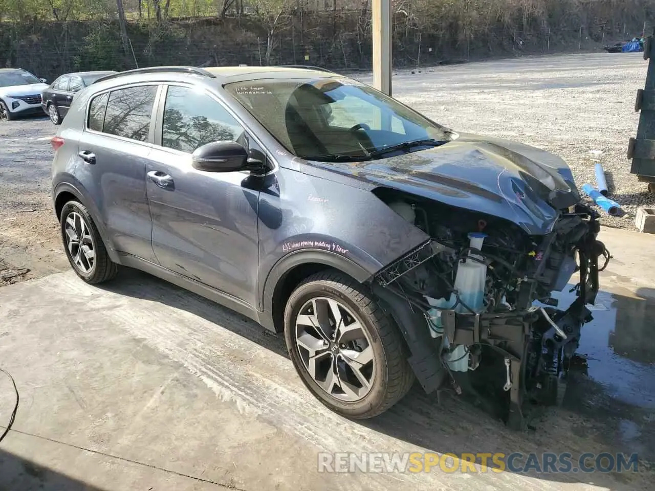 4 Photograph of a damaged car KNDPN3ACXL7643817 KIA SPORTAGE 2020