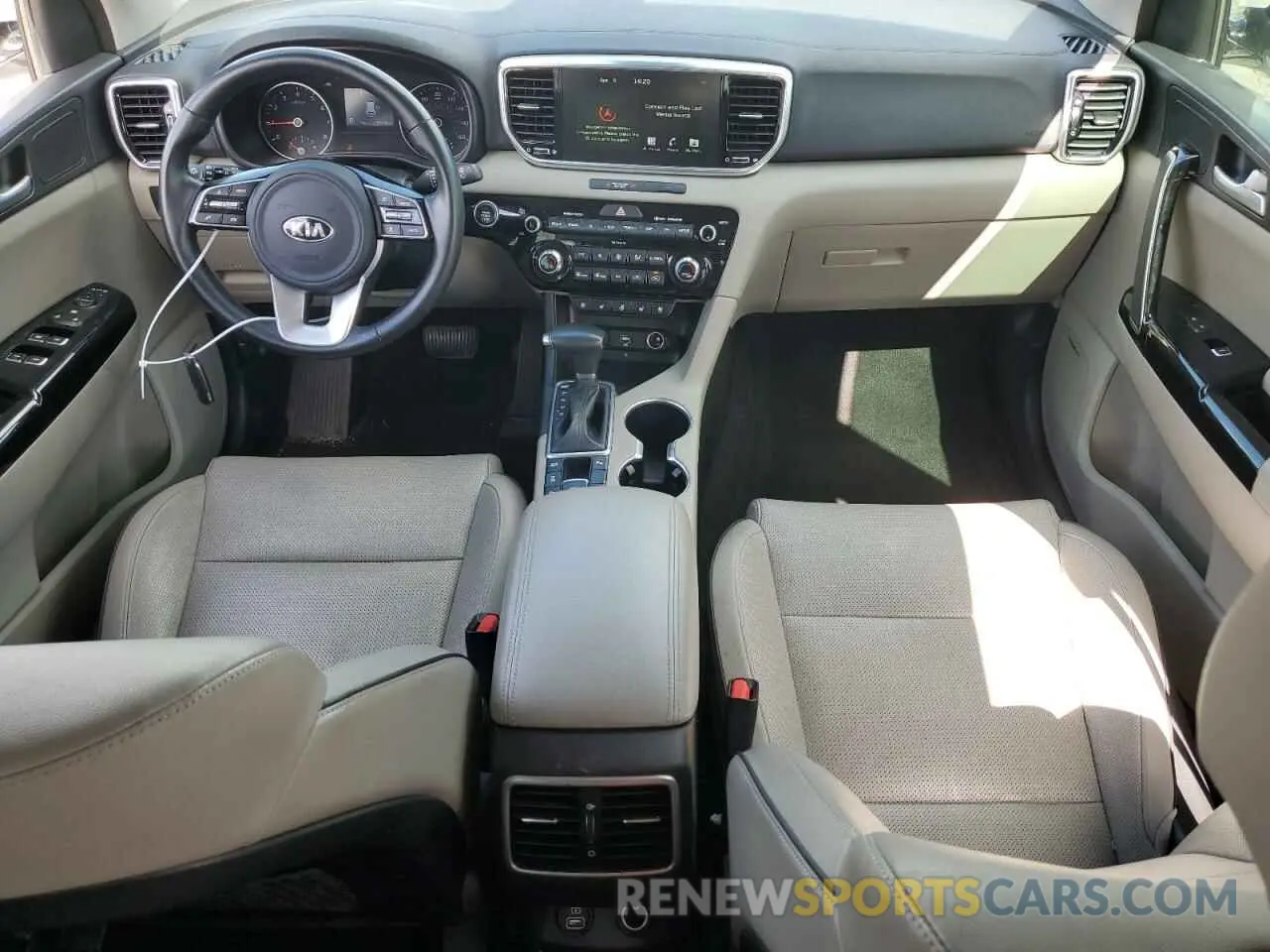 8 Photograph of a damaged car KNDPNCAC0L7805972 KIA SPORTAGE 2020
