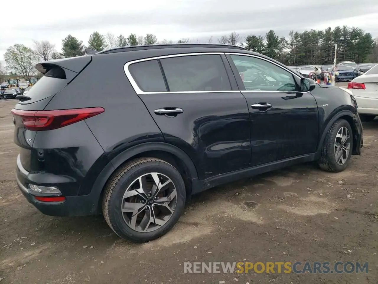 3 Photograph of a damaged car KNDPNCAC1L7779818 KIA SPORTAGE 2020
