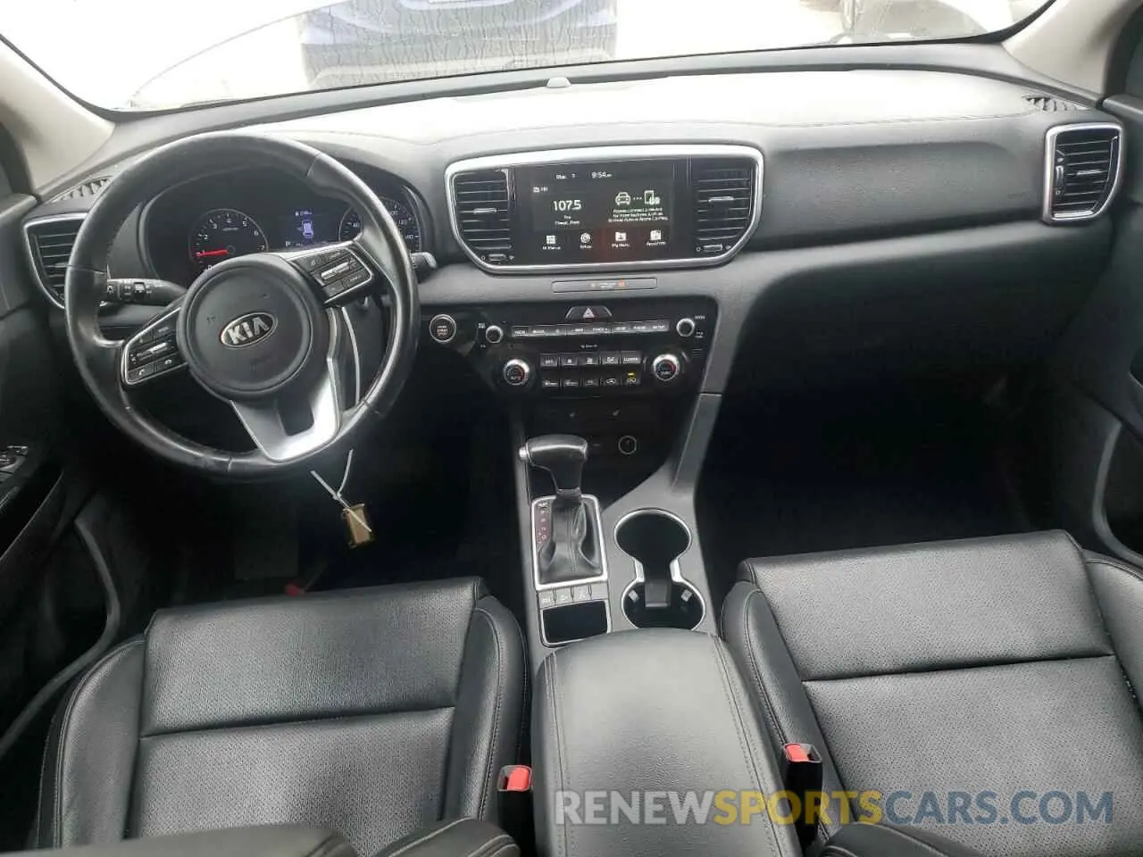 8 Photograph of a damaged car KNDPNCAC4L7687215 KIA SPORTAGE 2020