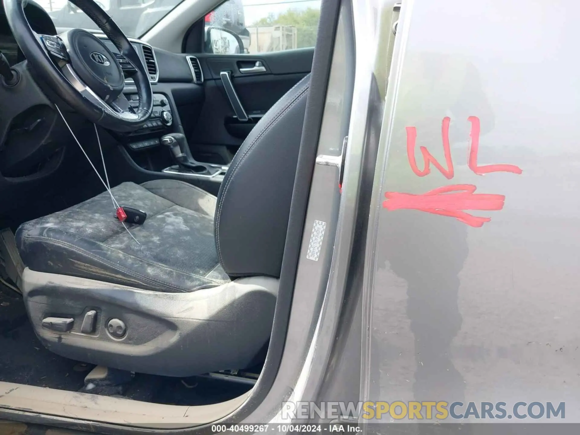 6 Photograph of a damaged car KNDPNCAC5L7644082 KIA SPORTAGE 2020