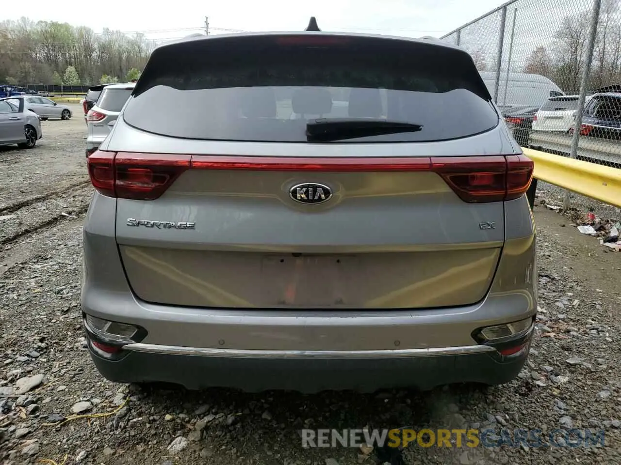 6 Photograph of a damaged car KNDPNCAC5L7701218 KIA SPORTAGE 2020