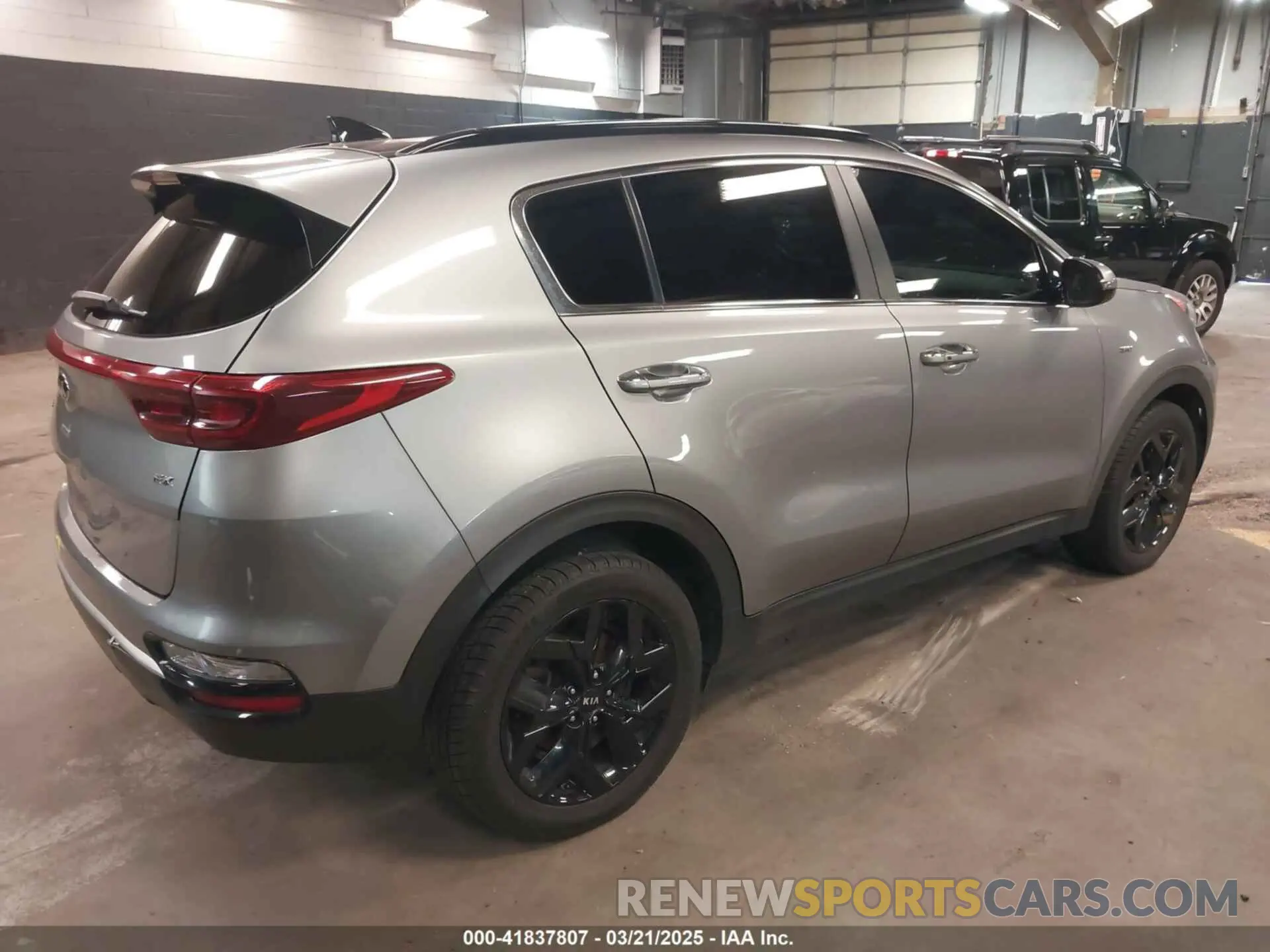 4 Photograph of a damaged car KNDPNCAC6L7696725 KIA SPORTAGE 2020