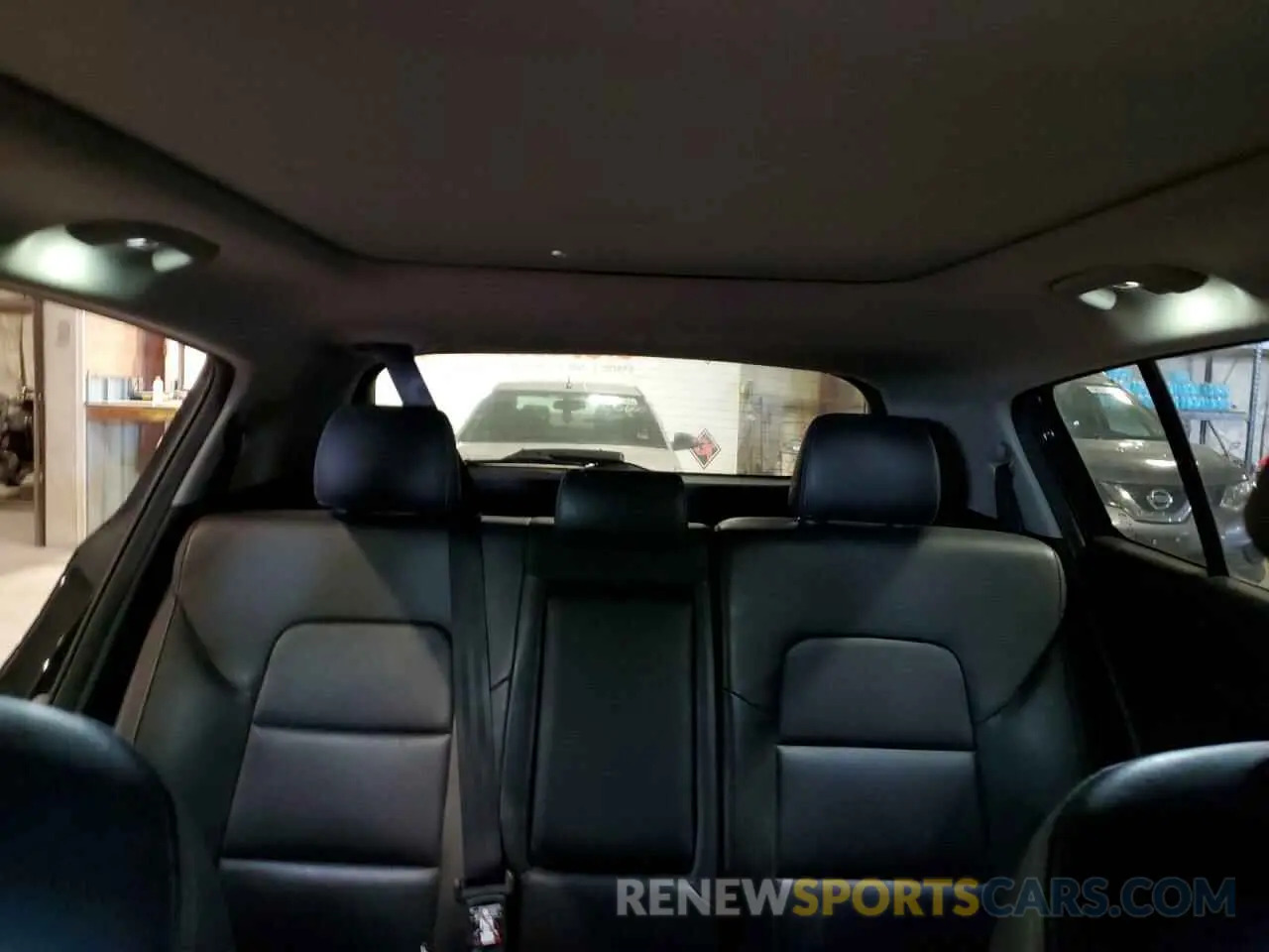 10 Photograph of a damaged car KNDPNCAC7L7631897 KIA SPORTAGE 2020