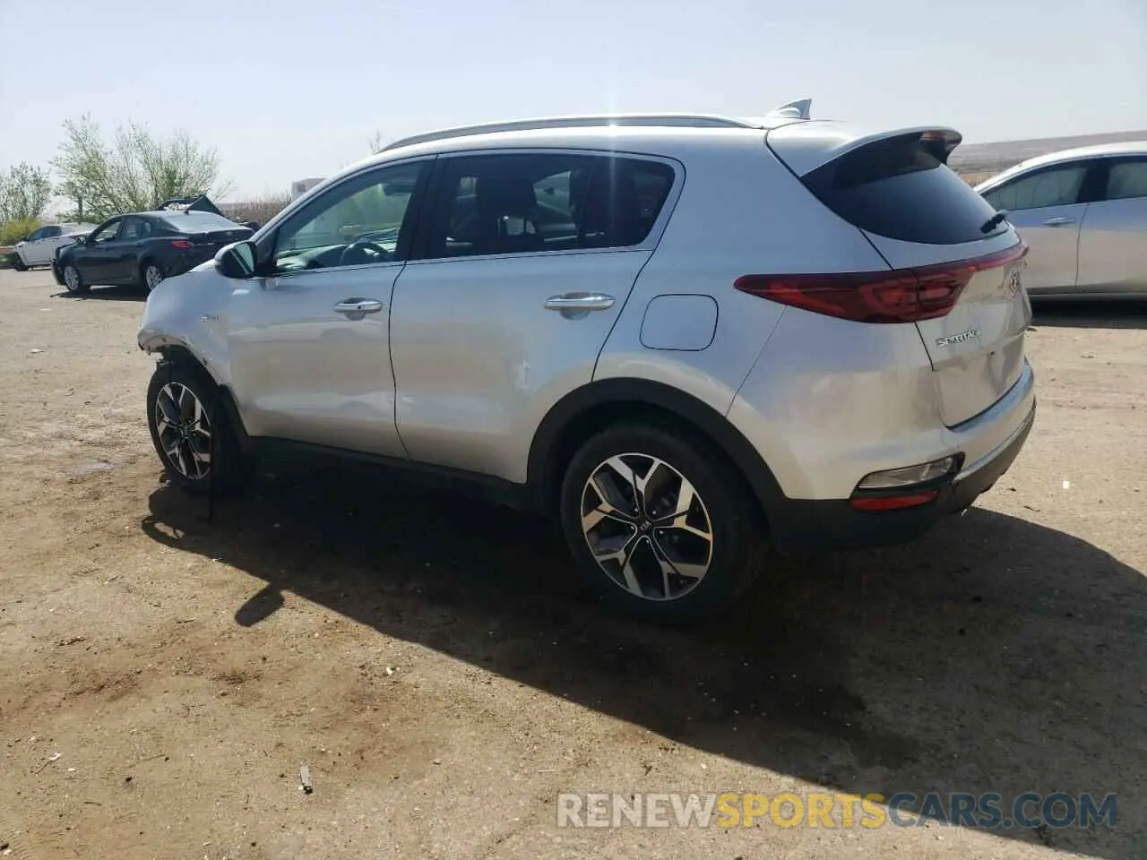 2 Photograph of a damaged car KNDPNCAC7L7705139 KIA SPORTAGE 2020