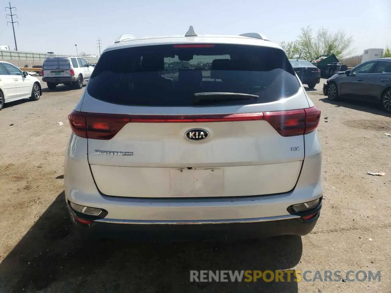 6 Photograph of a damaged car KNDPNCAC7L7705139 KIA SPORTAGE 2020