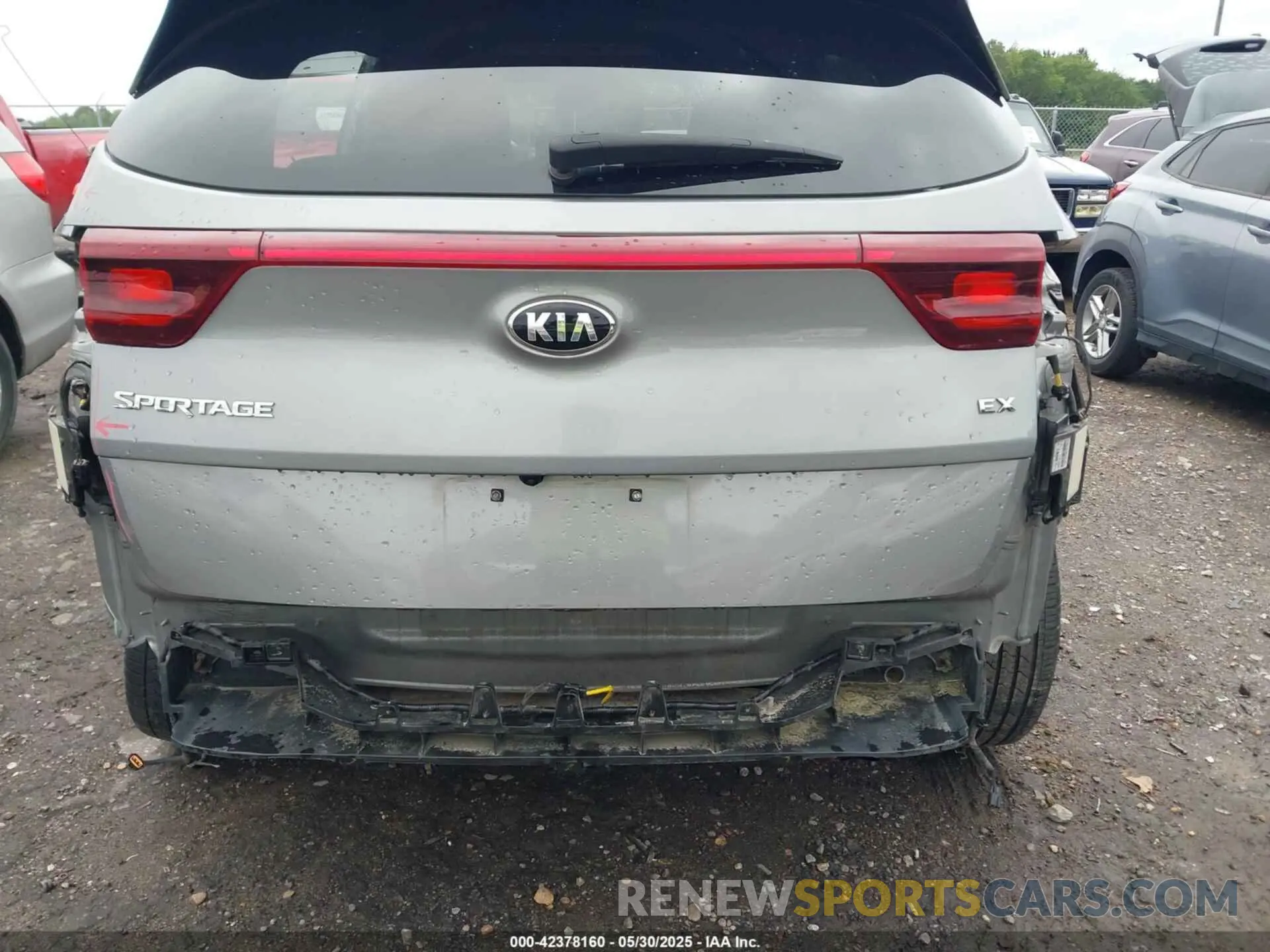 6 Photograph of a damaged car KNDPNCAC8L7754849 KIA SPORTAGE 2020