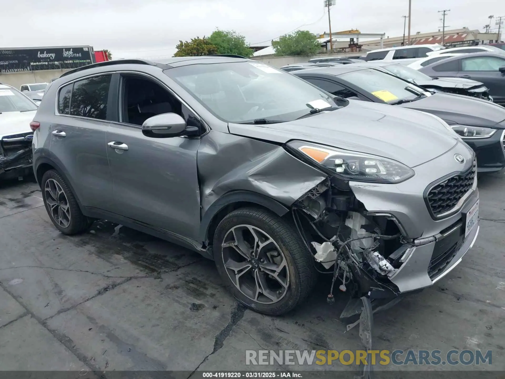 1 Photograph of a damaged car KNDPR3A66L7704398 KIA SPORTAGE 2020