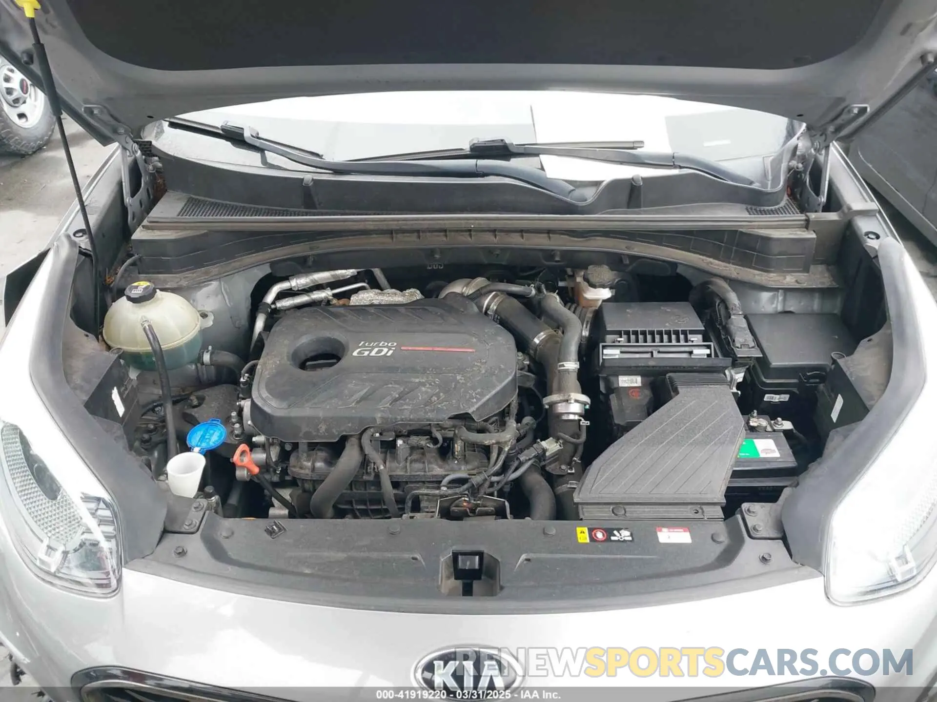 10 Photograph of a damaged car KNDPR3A66L7704398 KIA SPORTAGE 2020