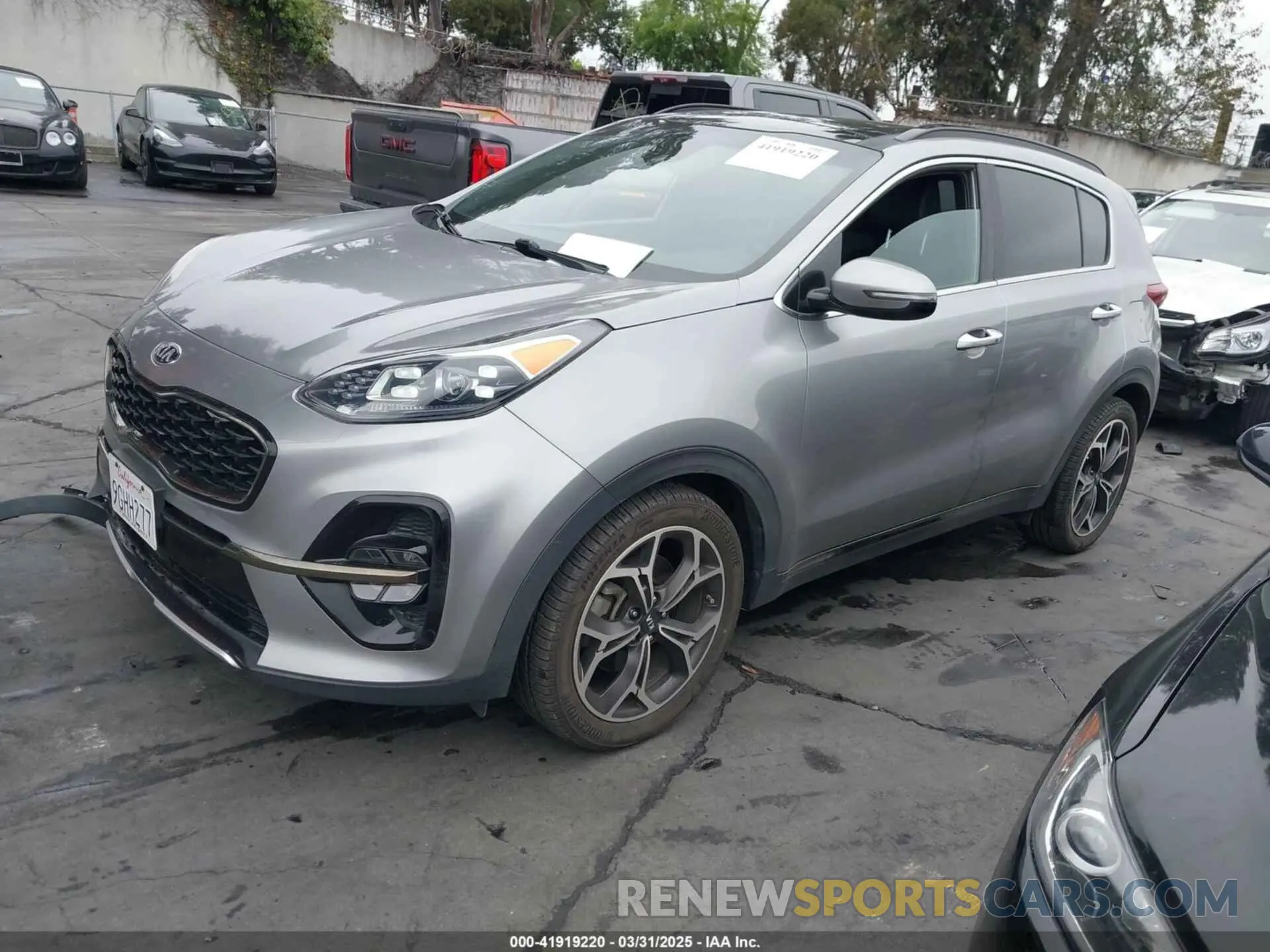 2 Photograph of a damaged car KNDPR3A66L7704398 KIA SPORTAGE 2020