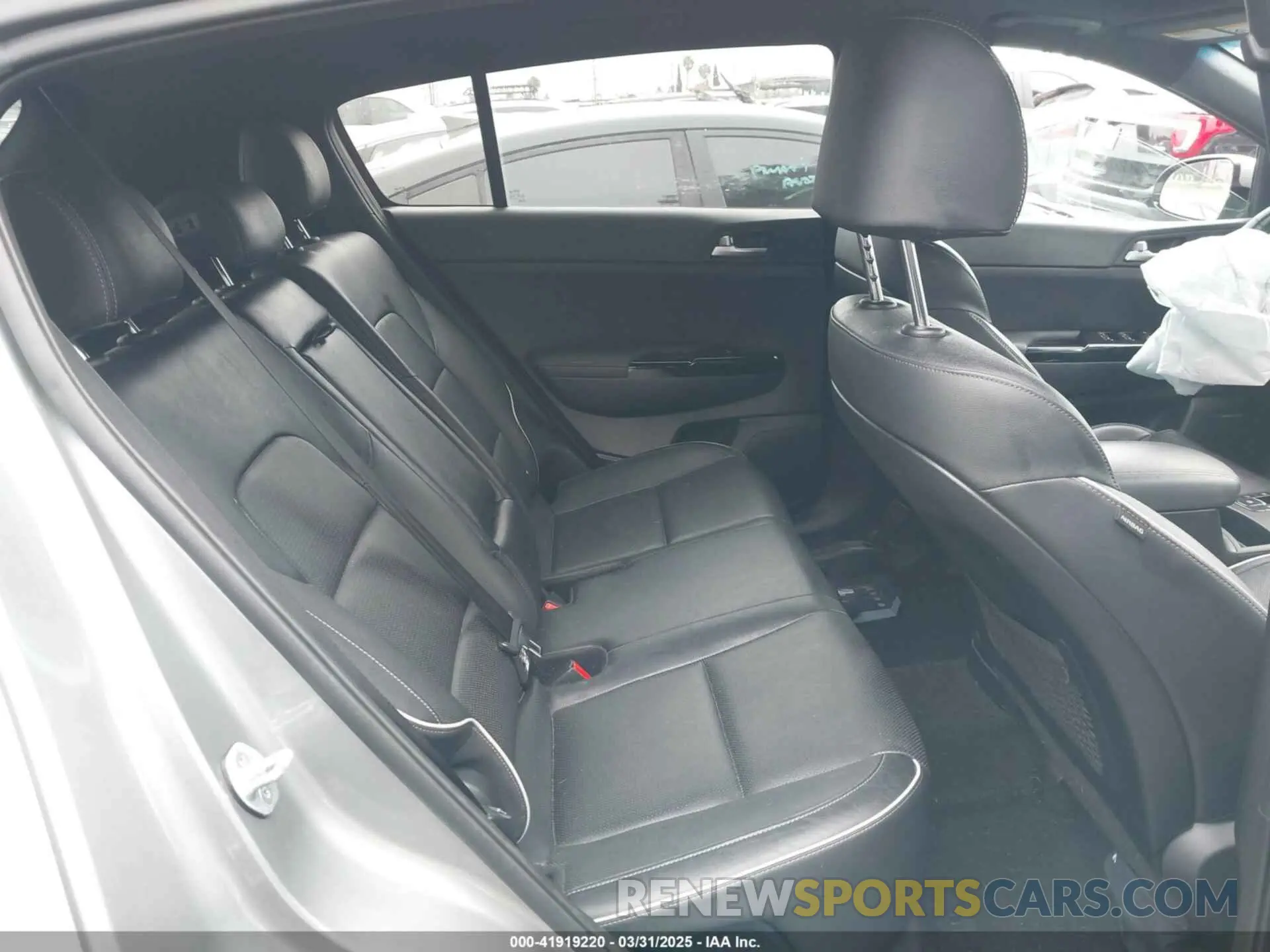 8 Photograph of a damaged car KNDPR3A66L7704398 KIA SPORTAGE 2020
