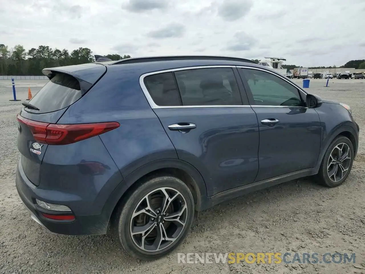 3 Photograph of a damaged car KNDPR3A6XL7745391 KIA SPORTAGE 2020