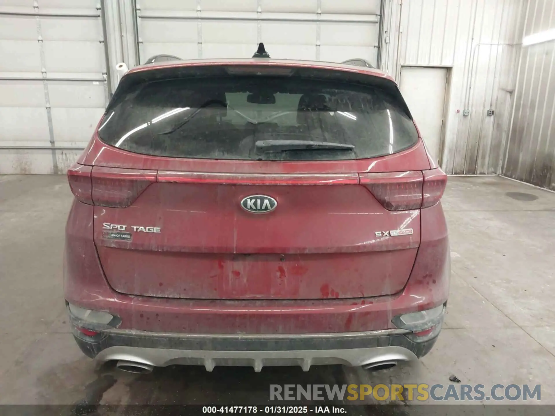 17 Photograph of a damaged car KNDPRCA60L7764774 KIA SPORTAGE 2020