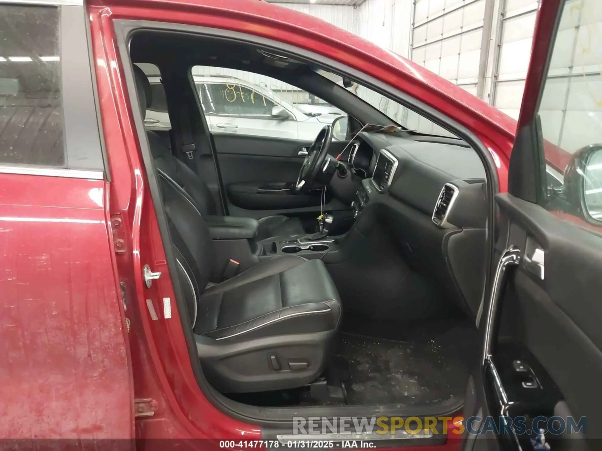 5 Photograph of a damaged car KNDPRCA60L7764774 KIA SPORTAGE 2020